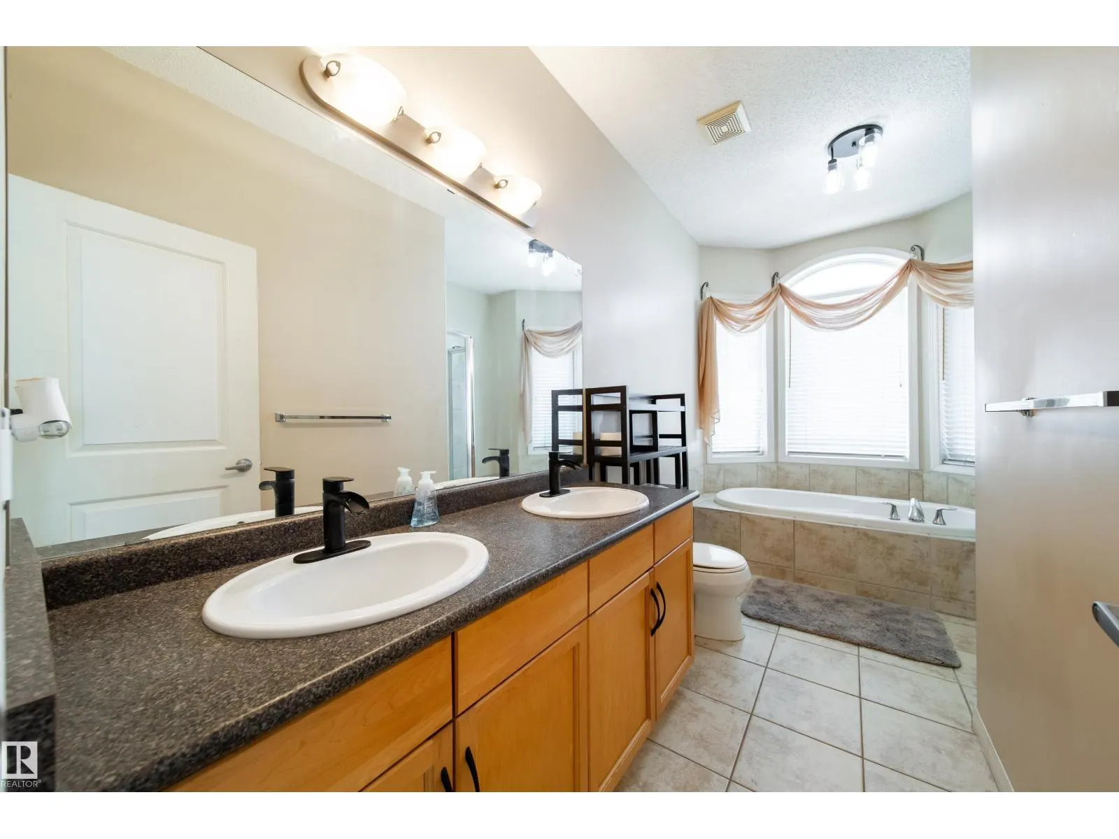 #1 8403 164 AV NW