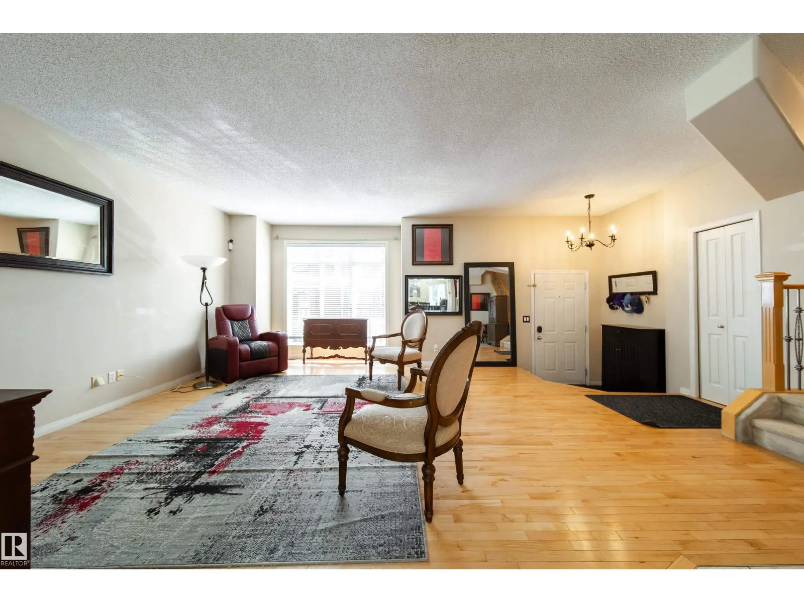 #1 8403 164 AV NW