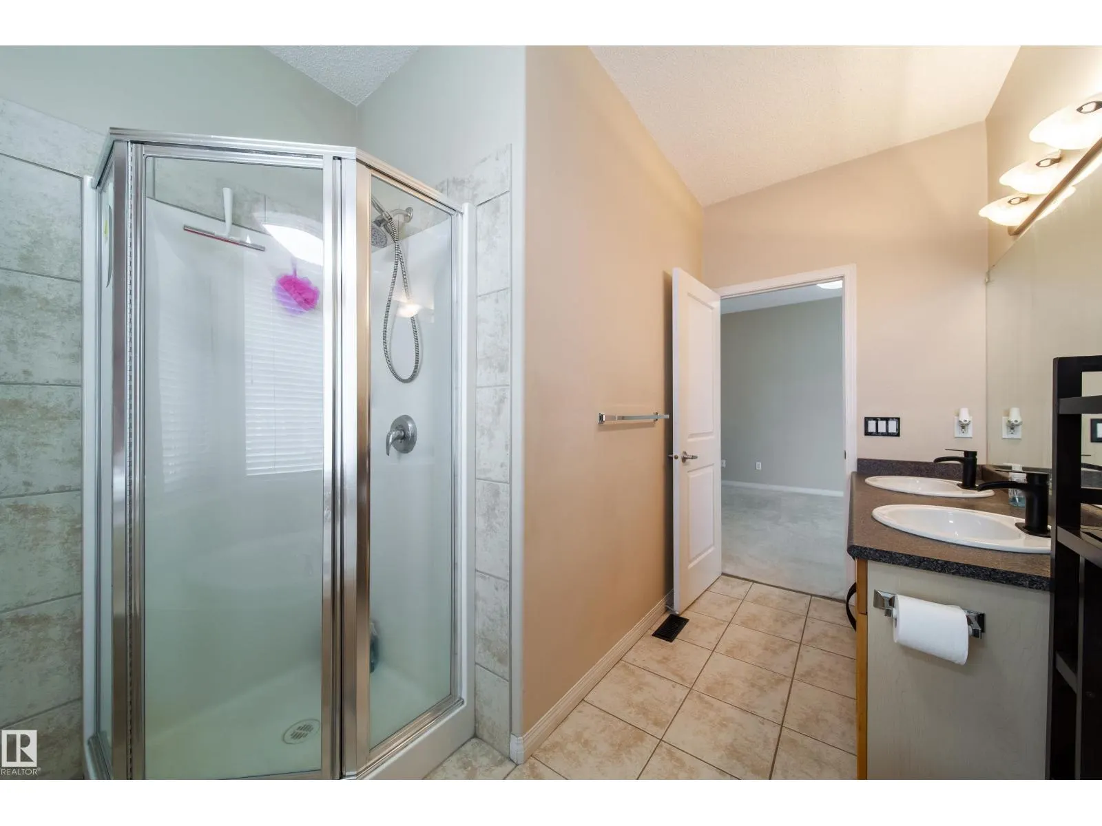 #1 8403 164 AV NW