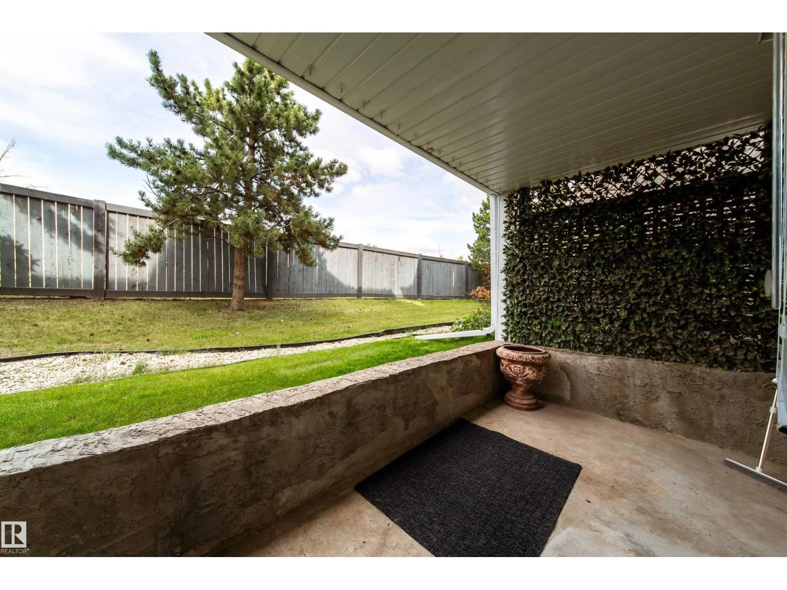 #1 8403 164 AV NW