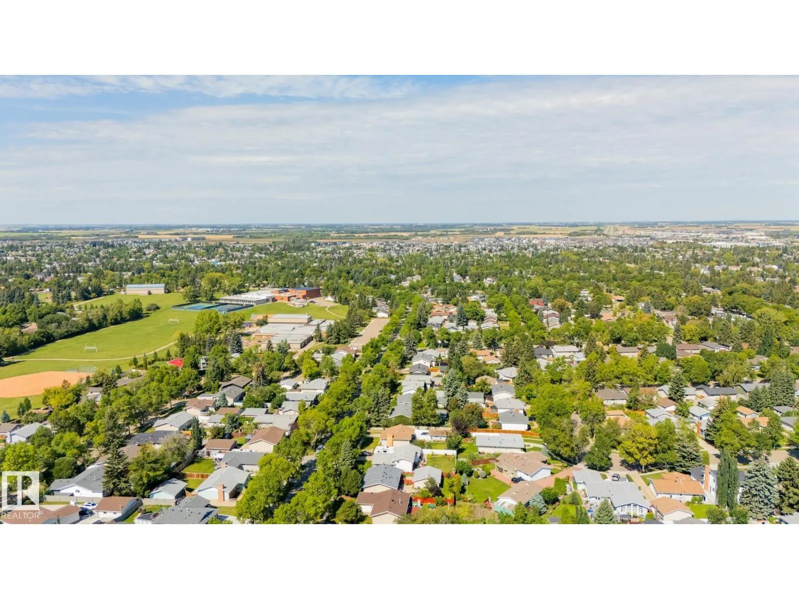 16 LAROSE DR