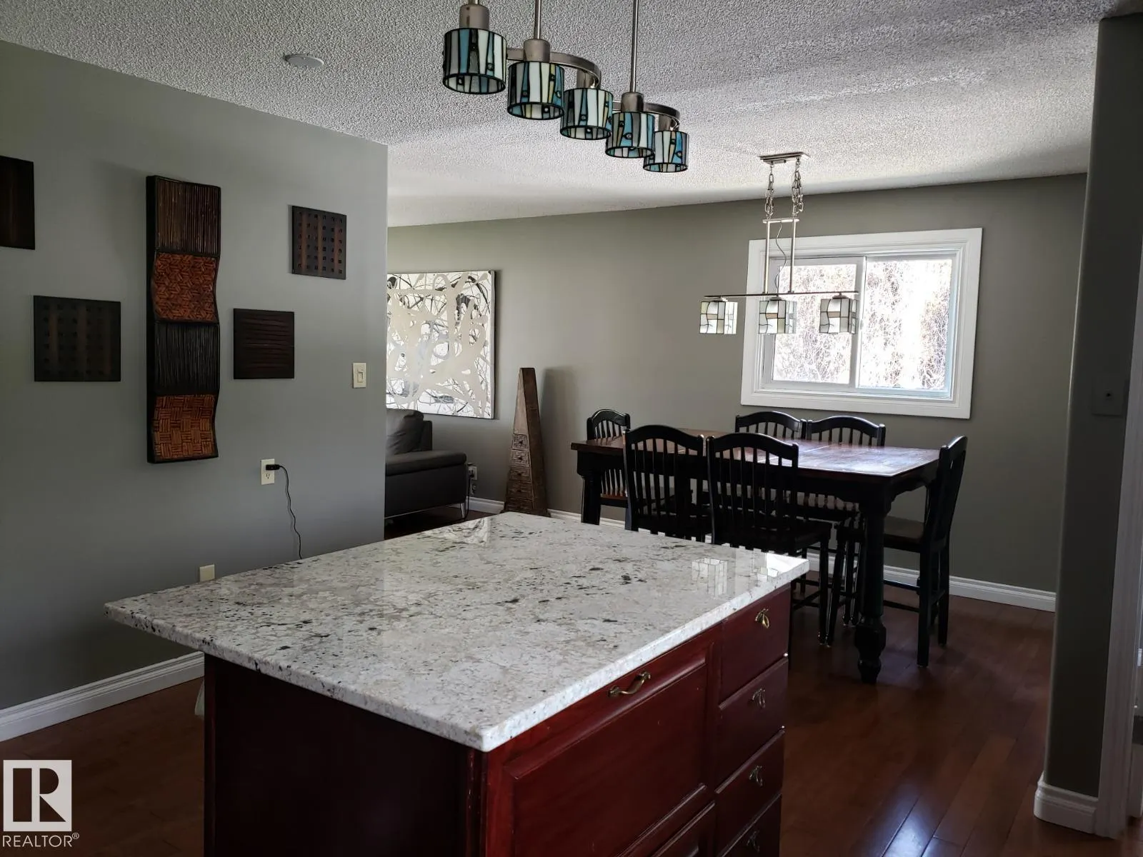16 LAROSE DR