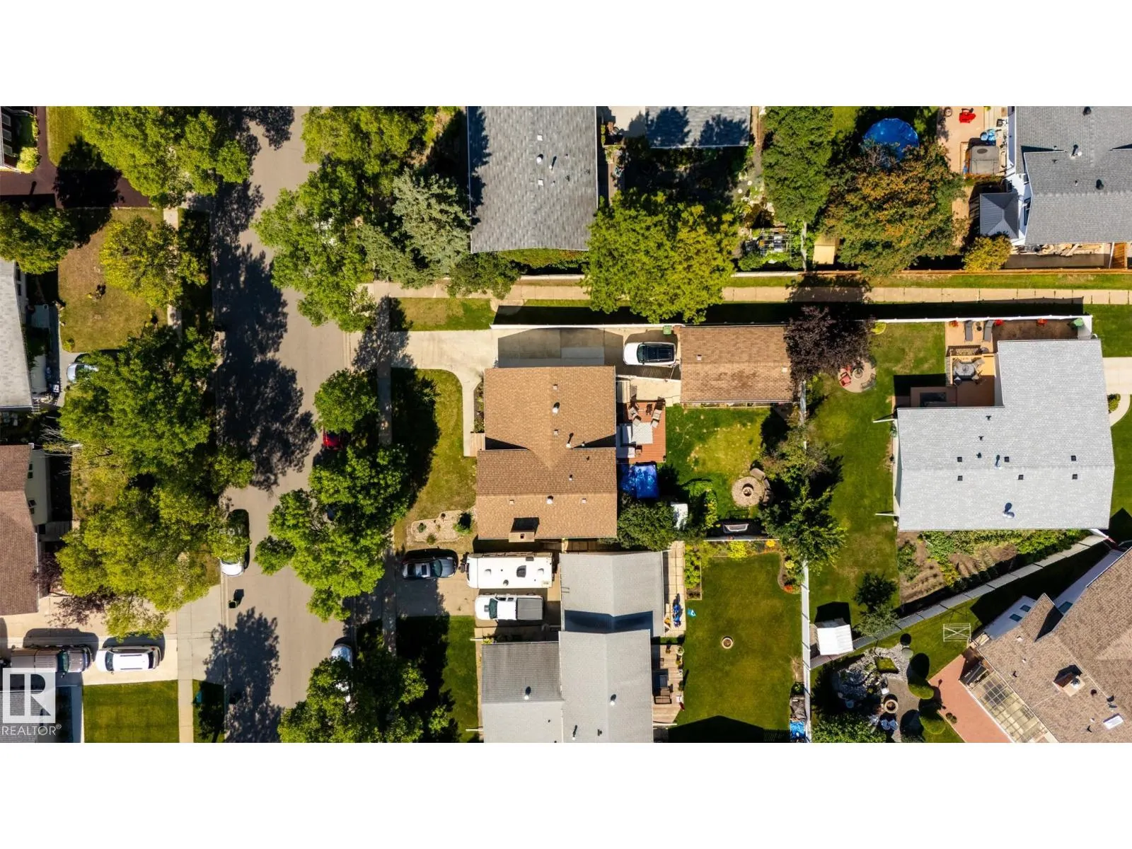 16 LAROSE DR