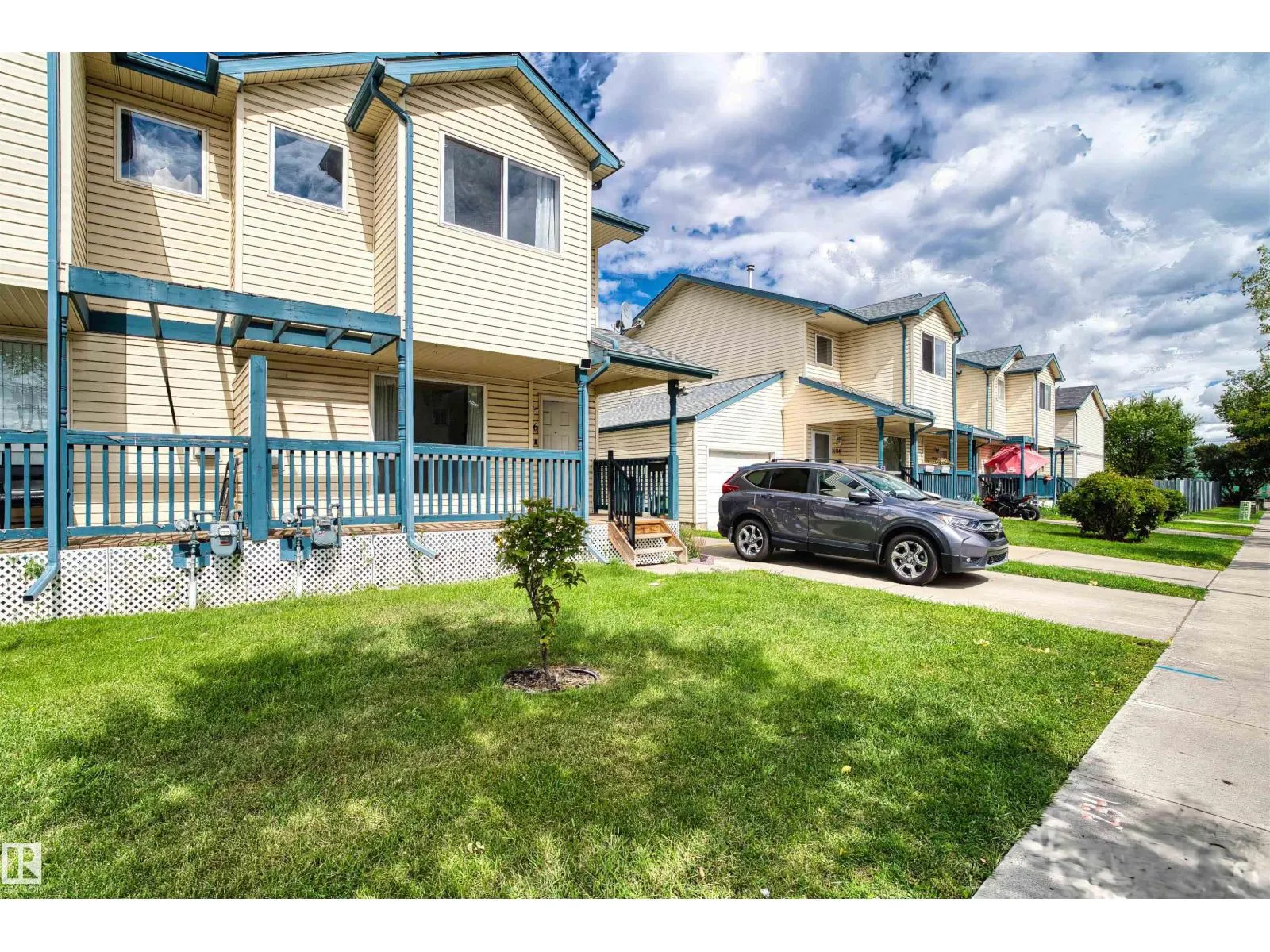 10516 108 AV NW