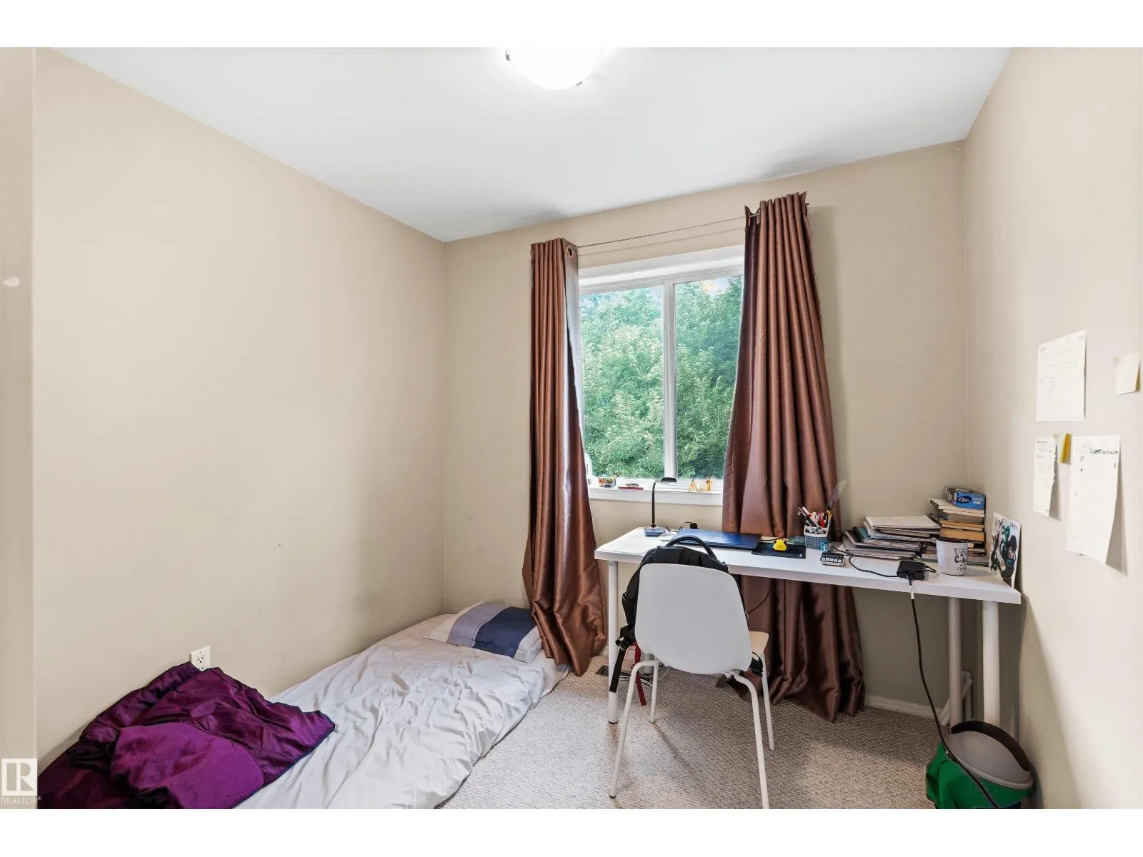 10516 108 AV NW