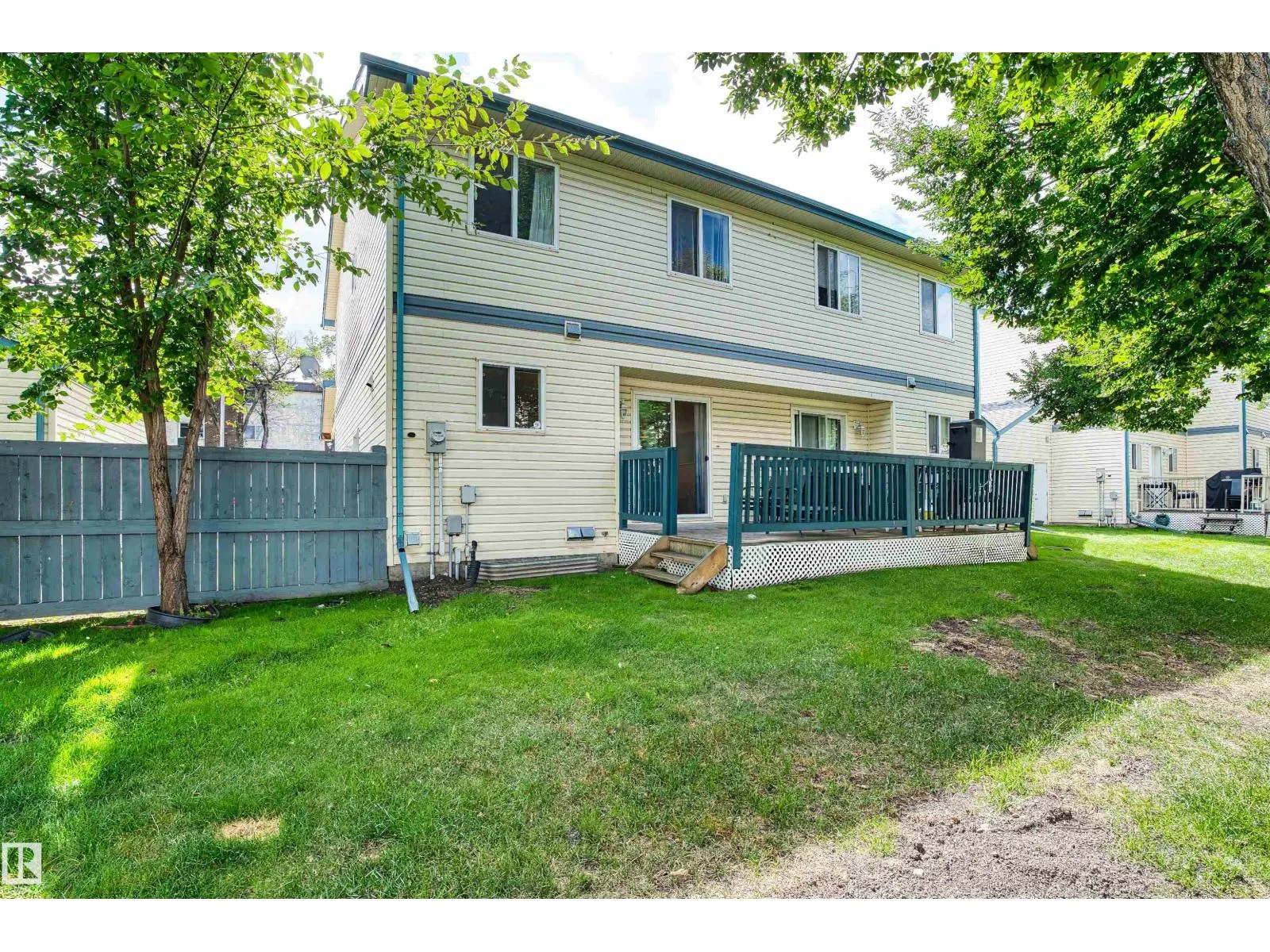 10516 108 AV NW