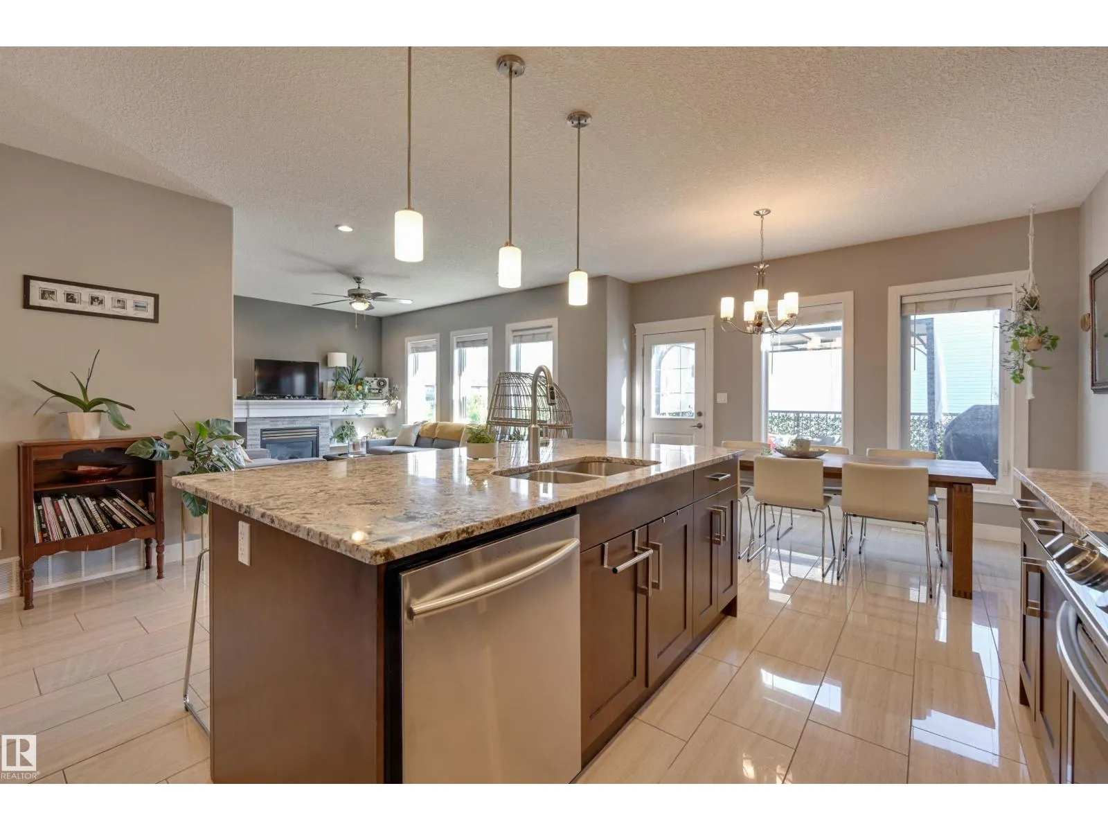 1418 HAYS WY NW