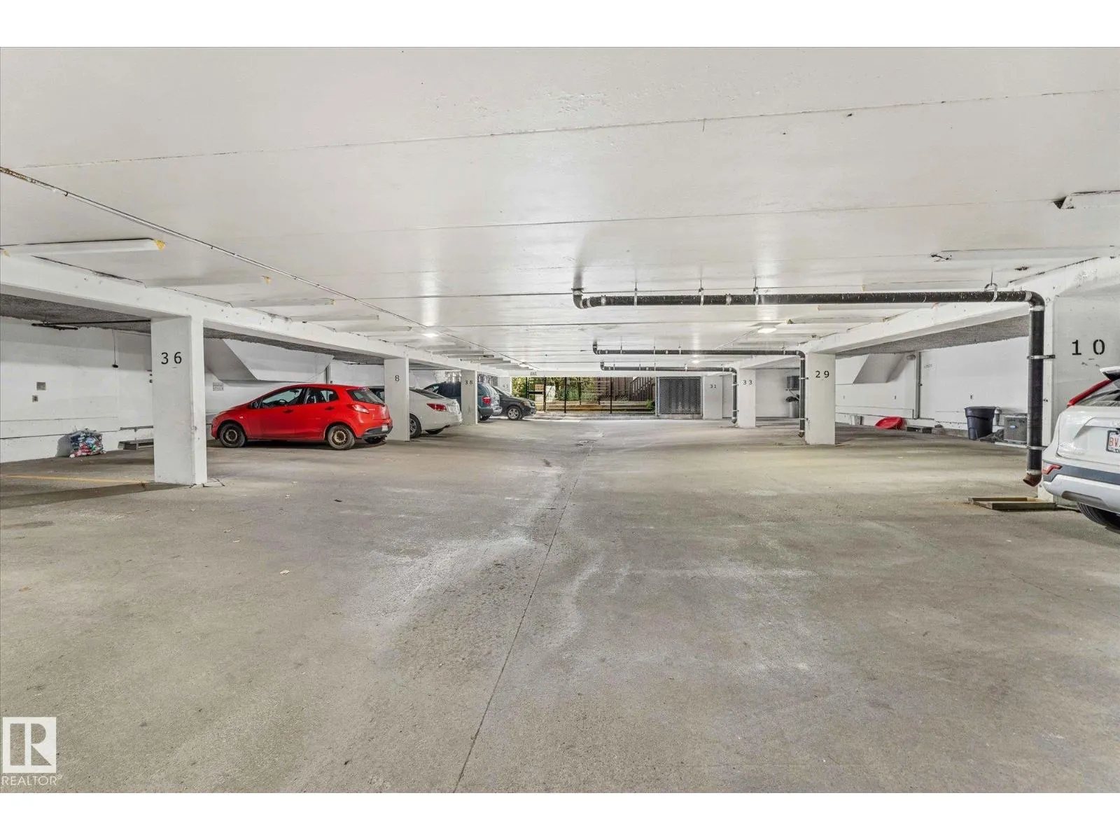 17528 76 AV NW