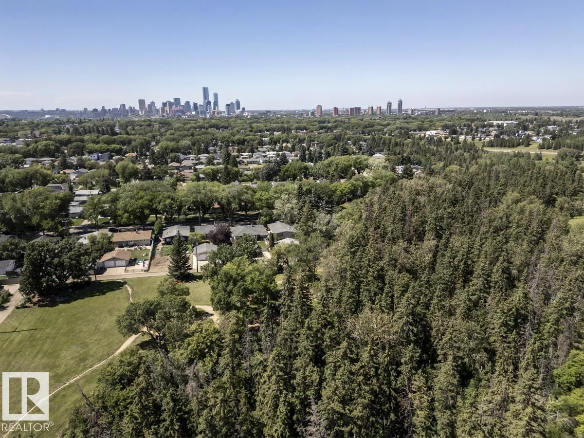 6716 101A AV NW