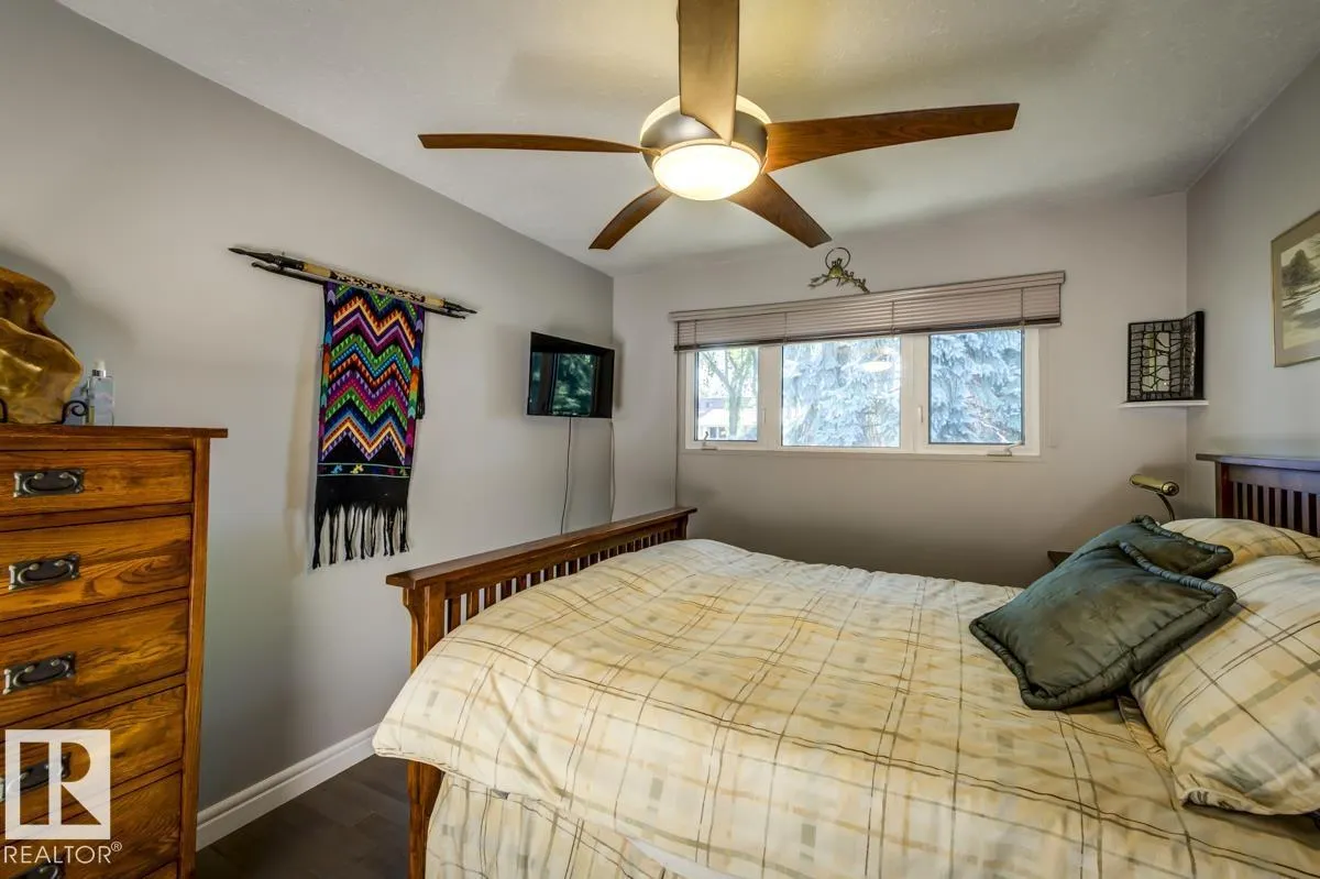 6716 101A AV NW