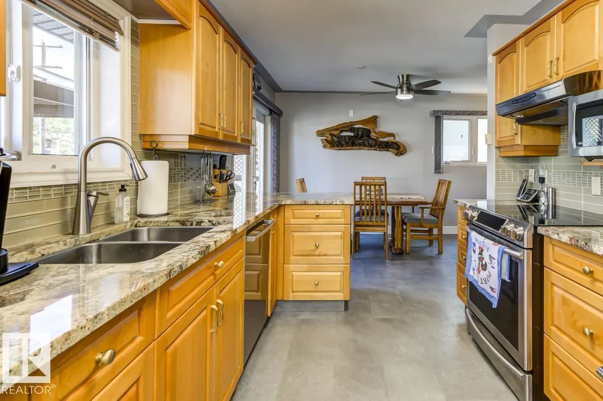 6716 101A AV NW