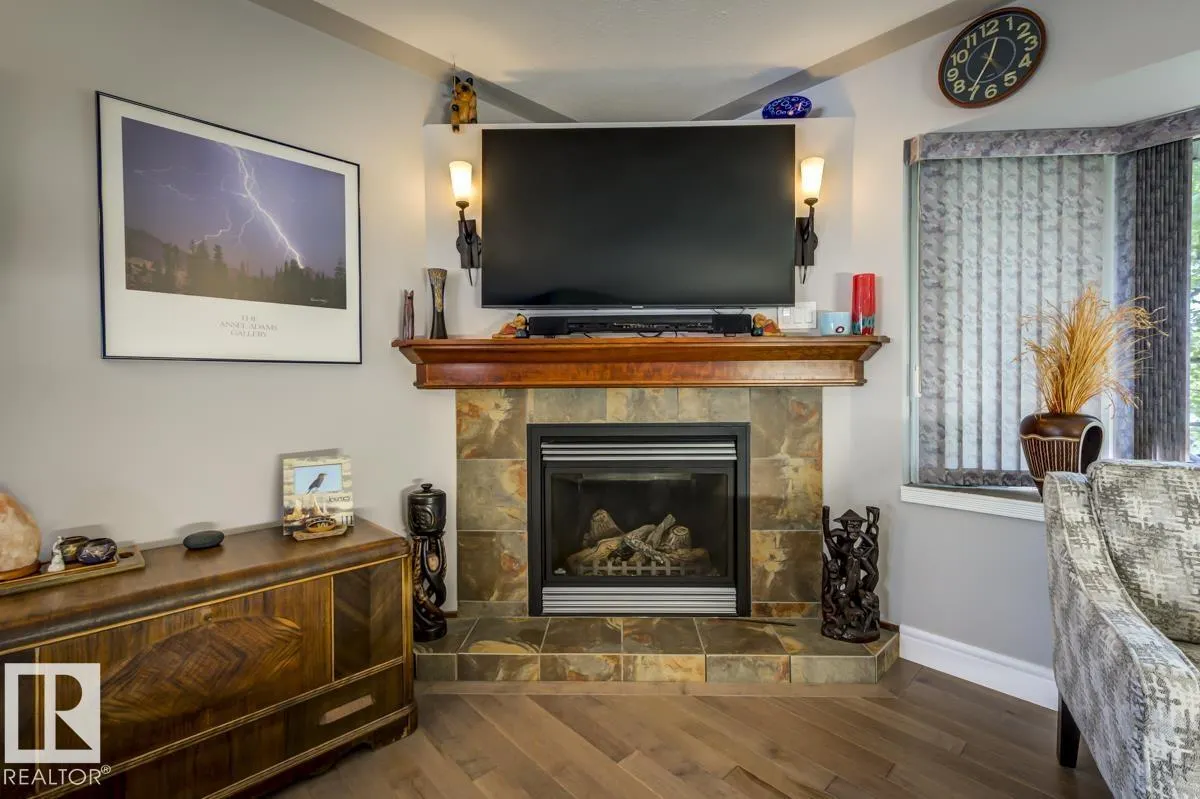 6716 101A AV NW