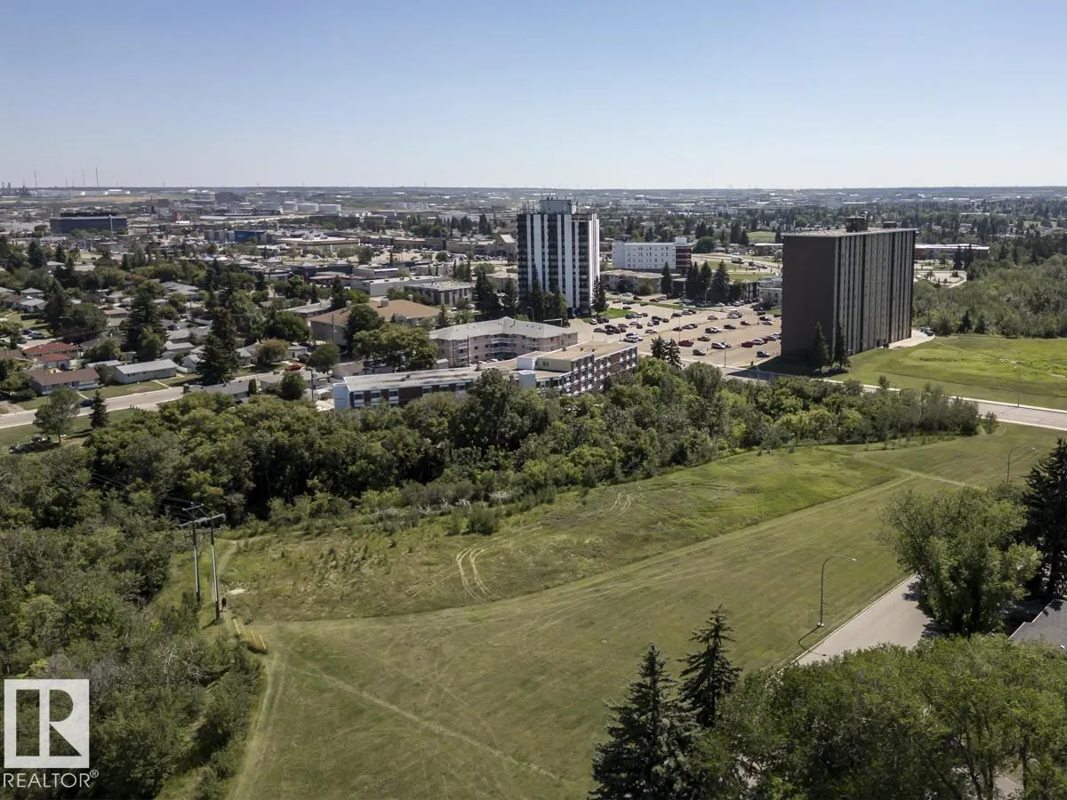 6716 101A AV NW