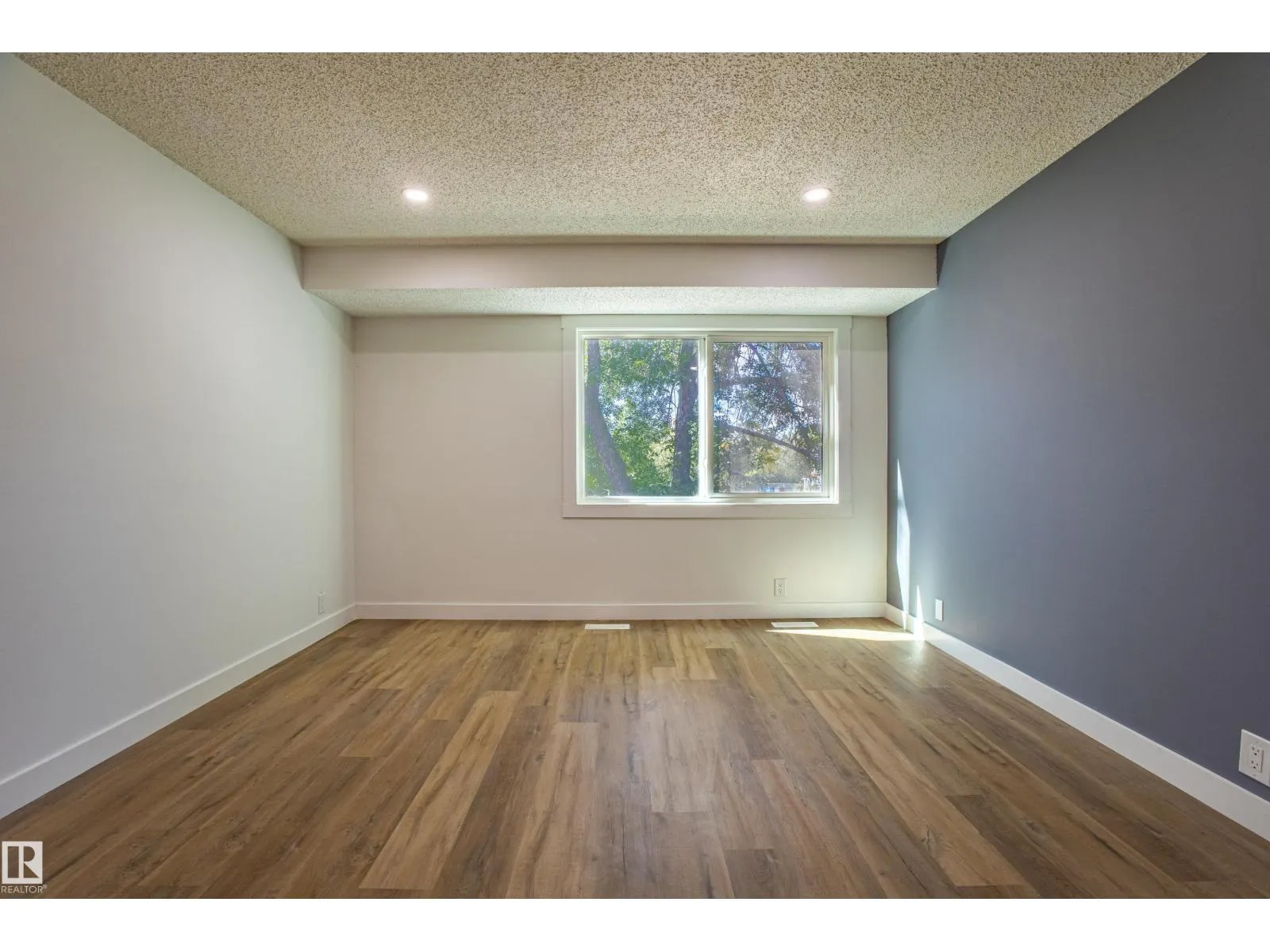 #30 1411 MILL WOODS E NW