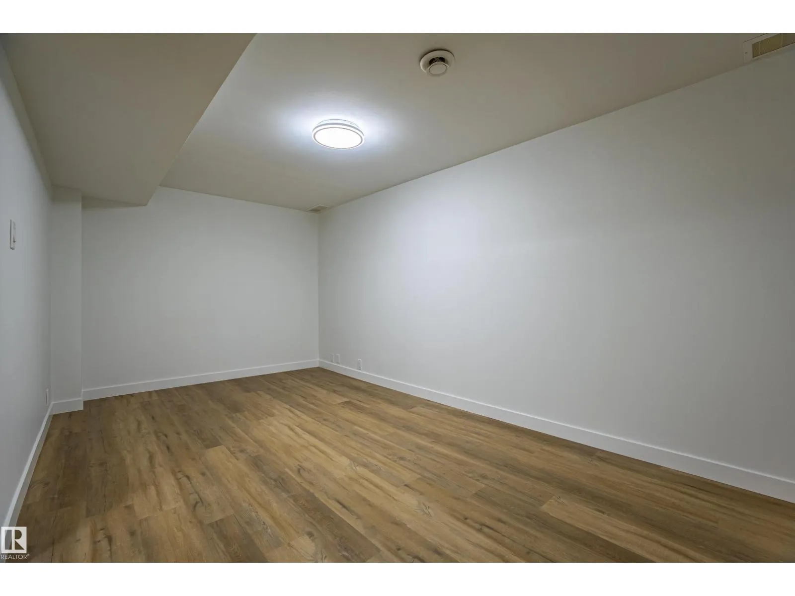 #30 1411 MILL WOODS E NW