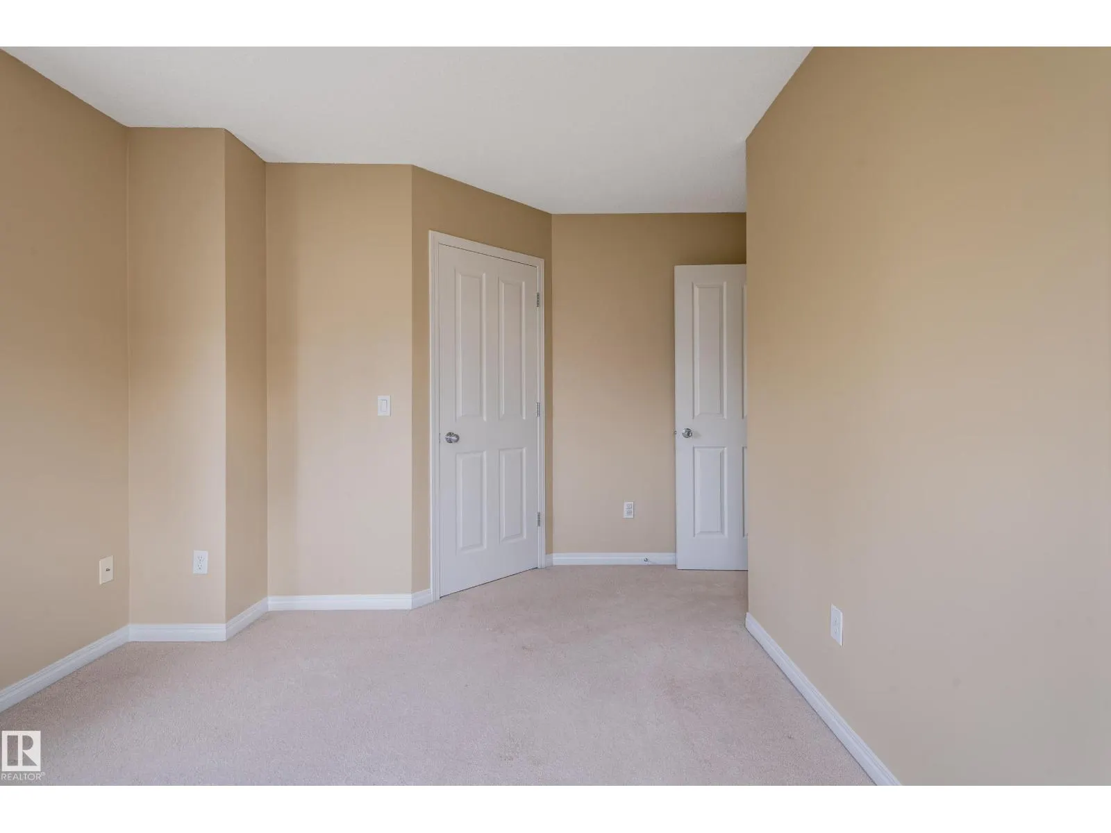 #124 1804 70 ST SW