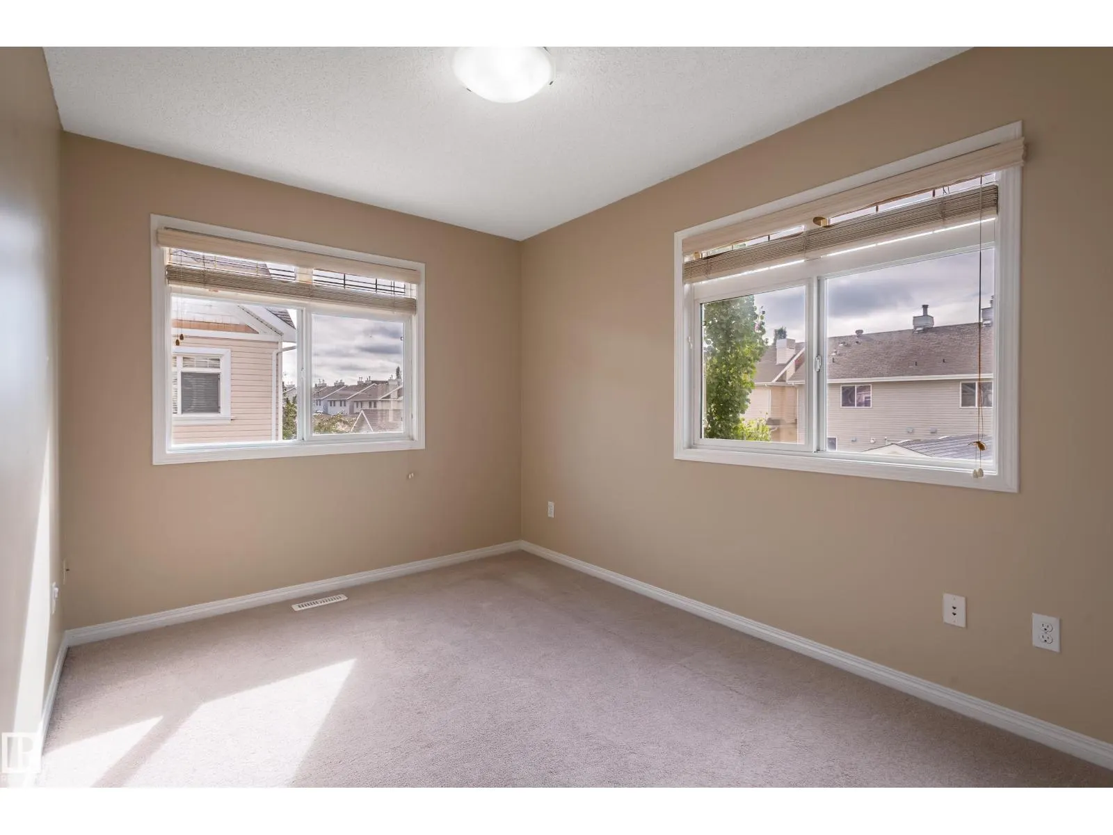 #124 1804 70 ST SW