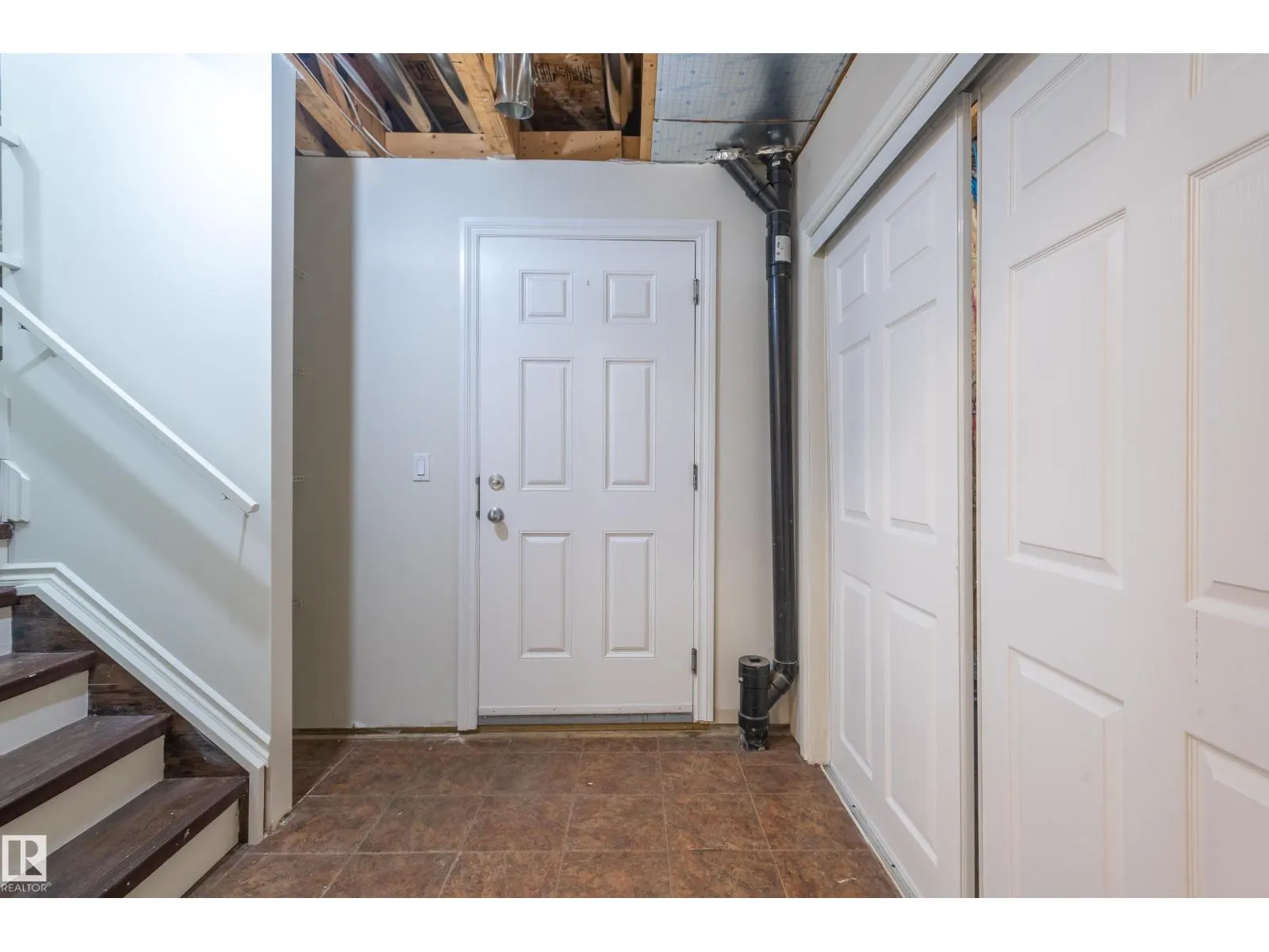 #124 1804 70 ST SW