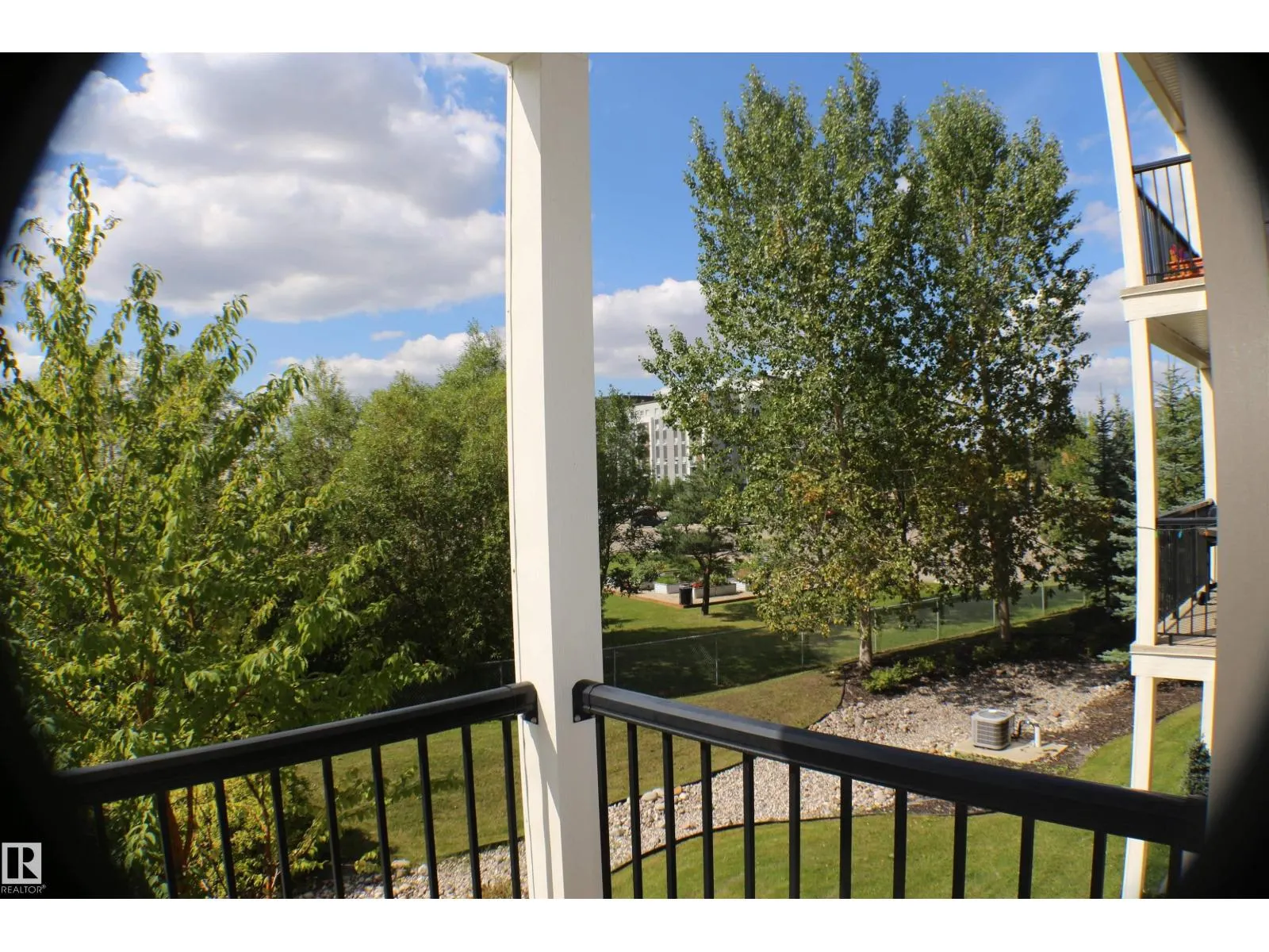#209 271 CHARLOTTE WY