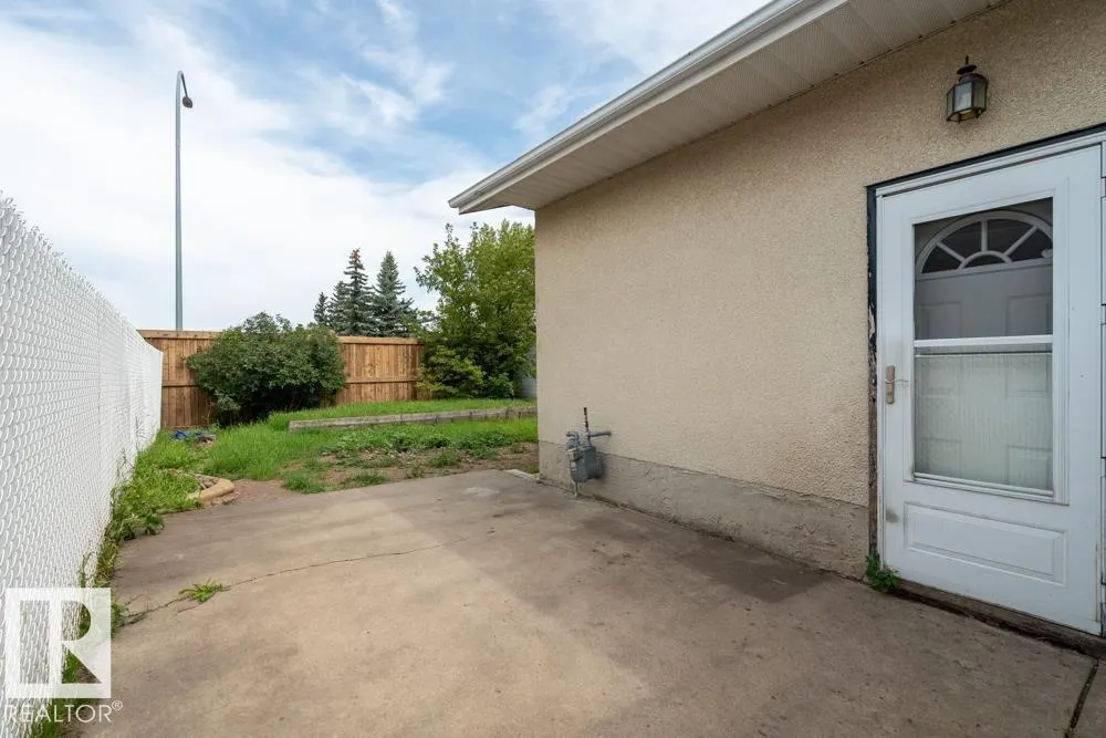 4306 SOUTH PARK DR