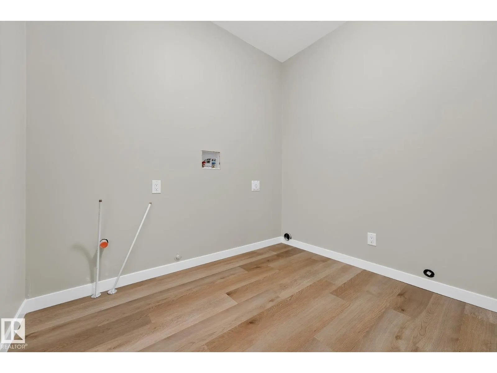 4008 Nakamun DR