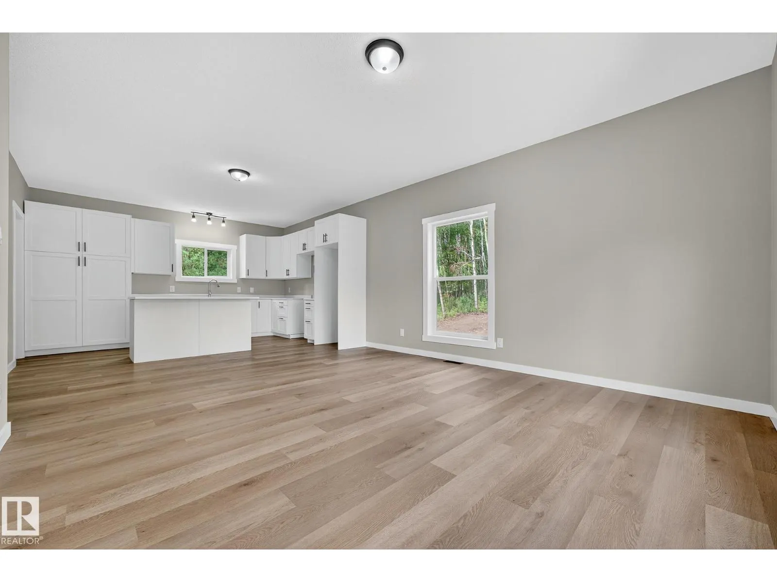 4008 Nakamun DR
