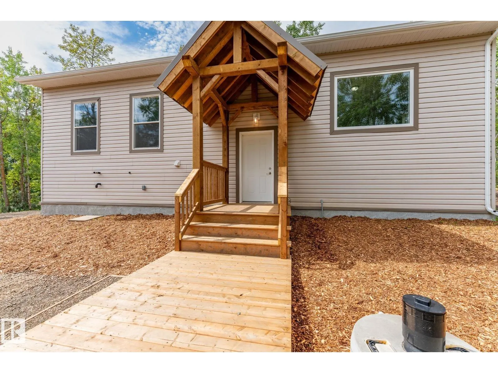 4008 Nakamun DR