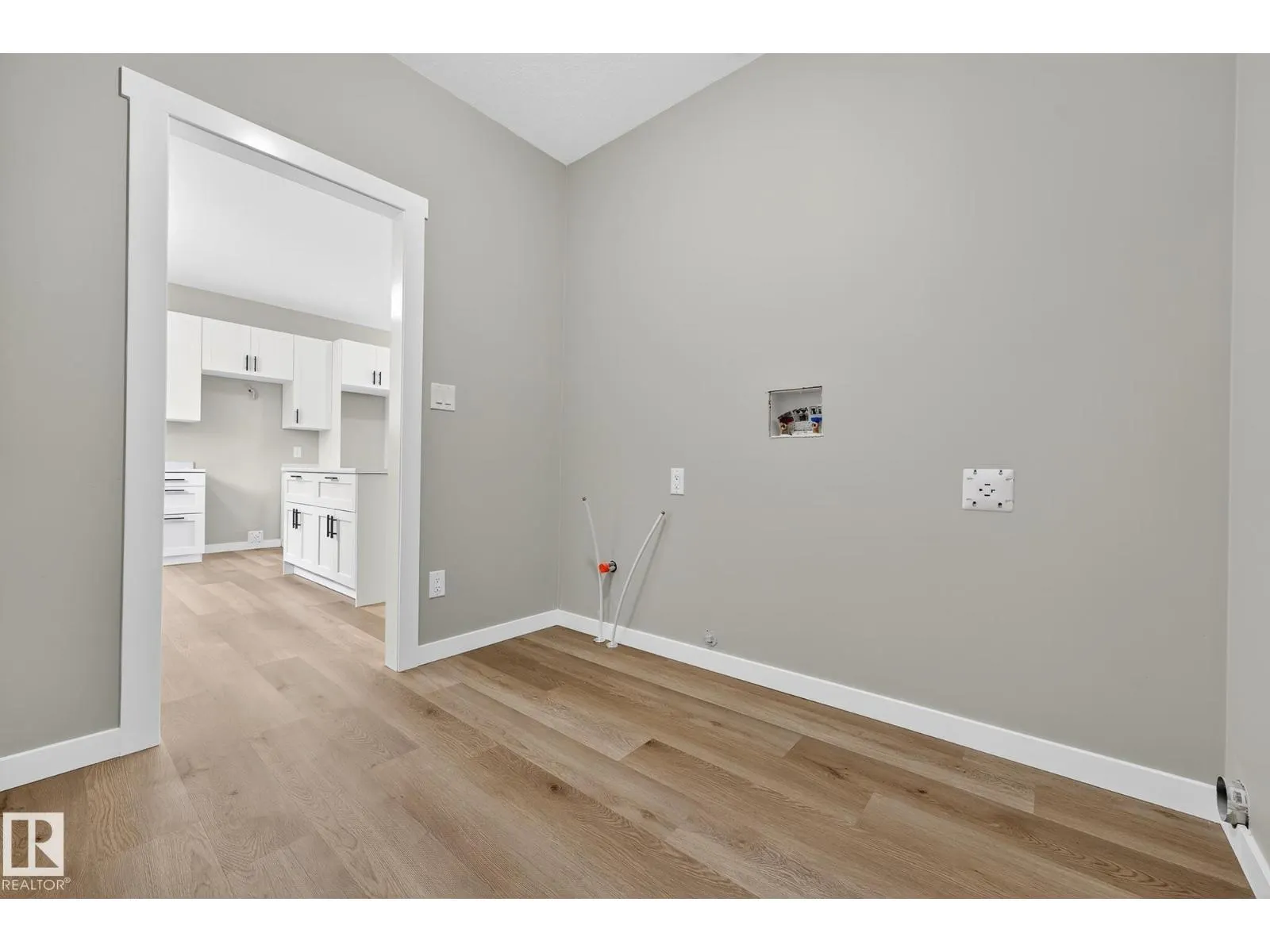 4008 Nakamun DR