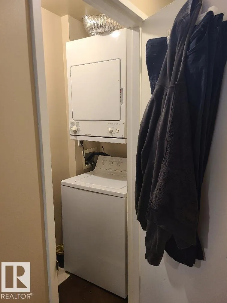 #207 11465 41 AV NW NW
