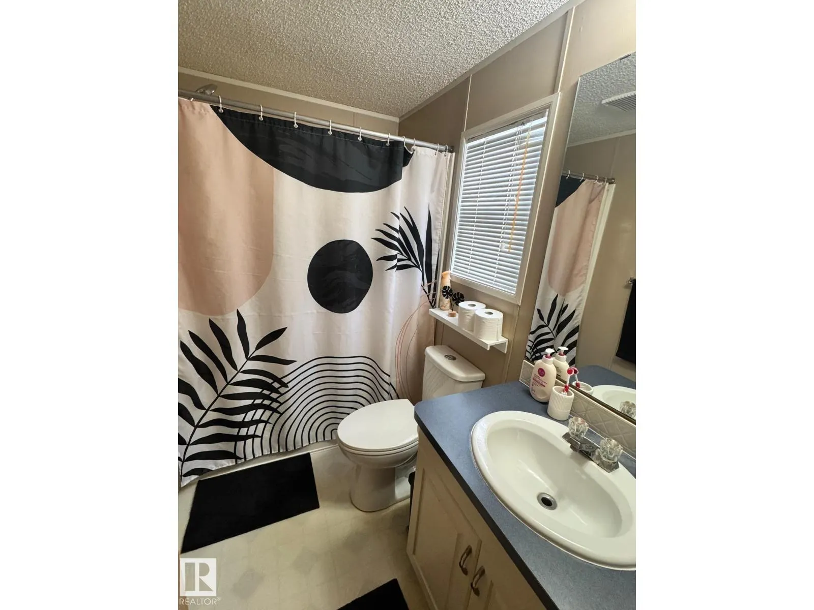 388 evergreen PA NW NW