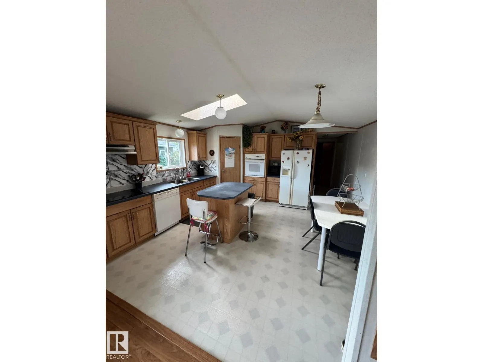 388 evergreen PA NW NW
