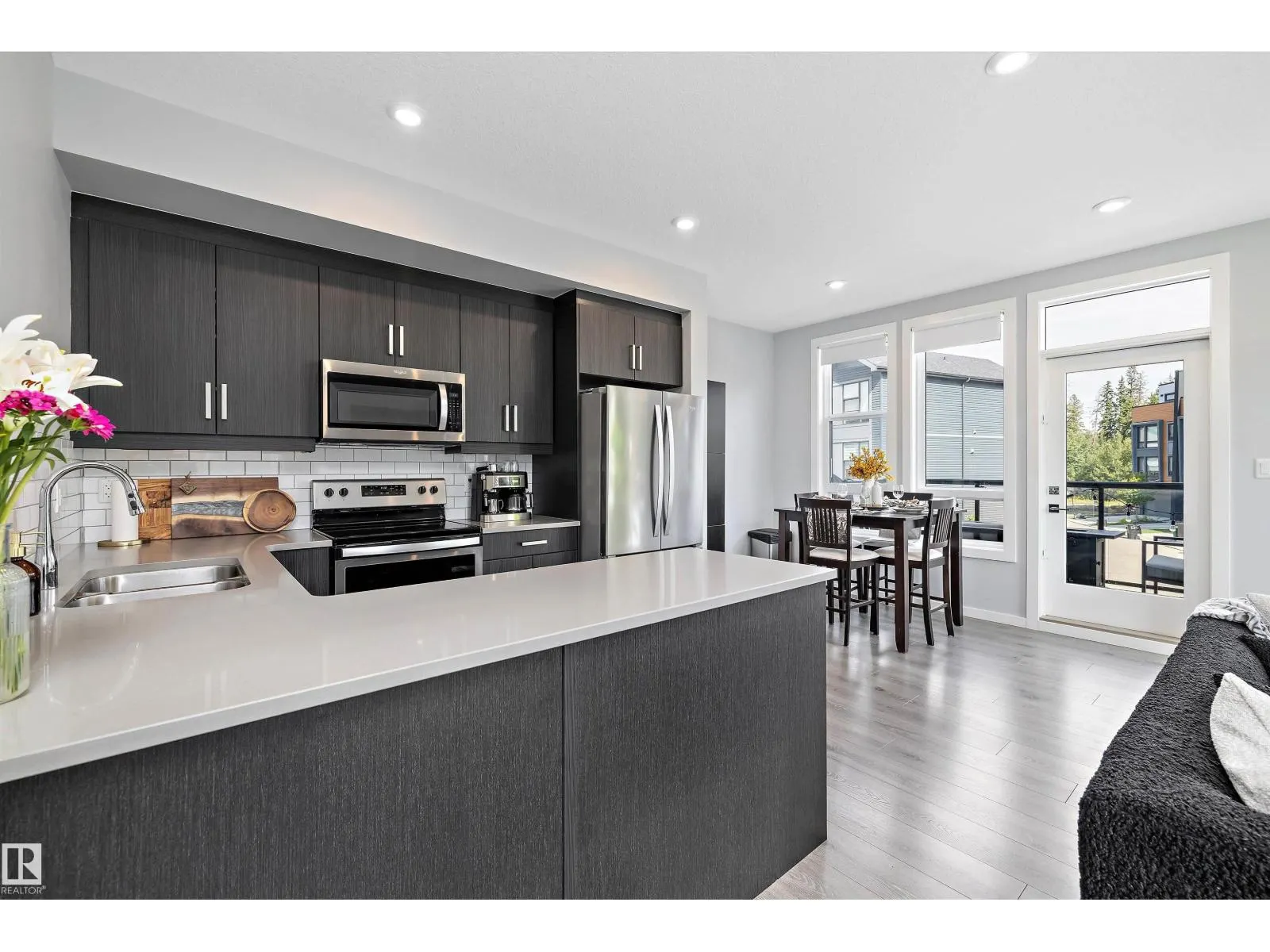 #106 1304 RUTHERFORD RD SW