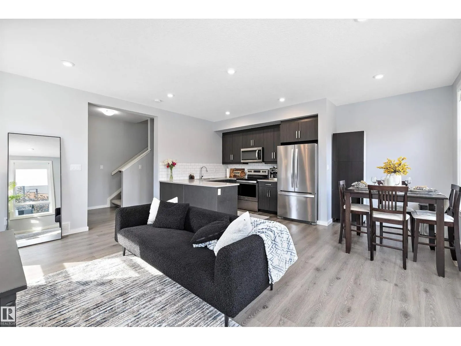 #106 1304 RUTHERFORD RD SW