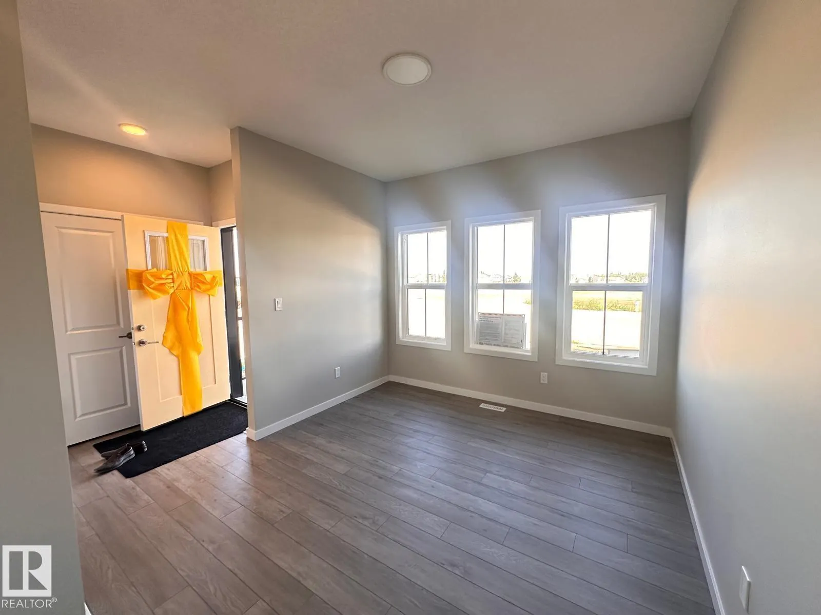 8668 EDGEMONT LI NW NW