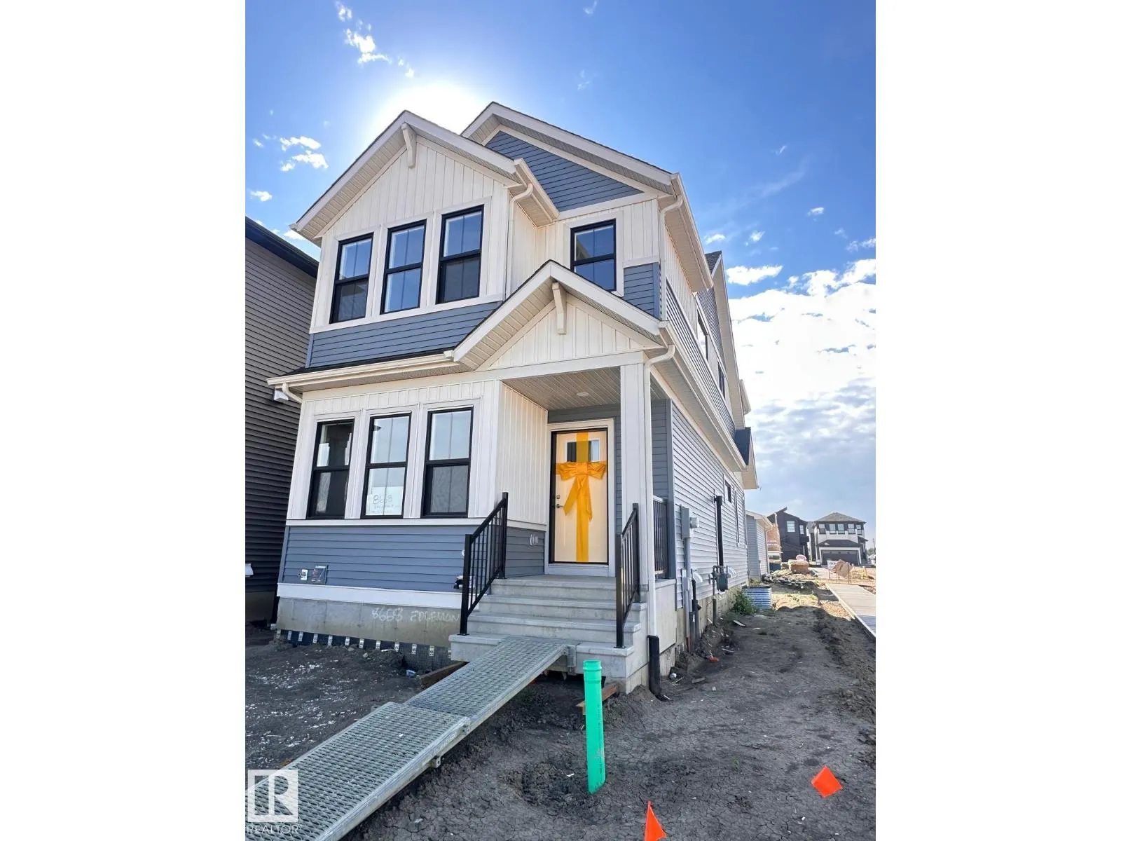8668 EDGEMONT LI NW NW