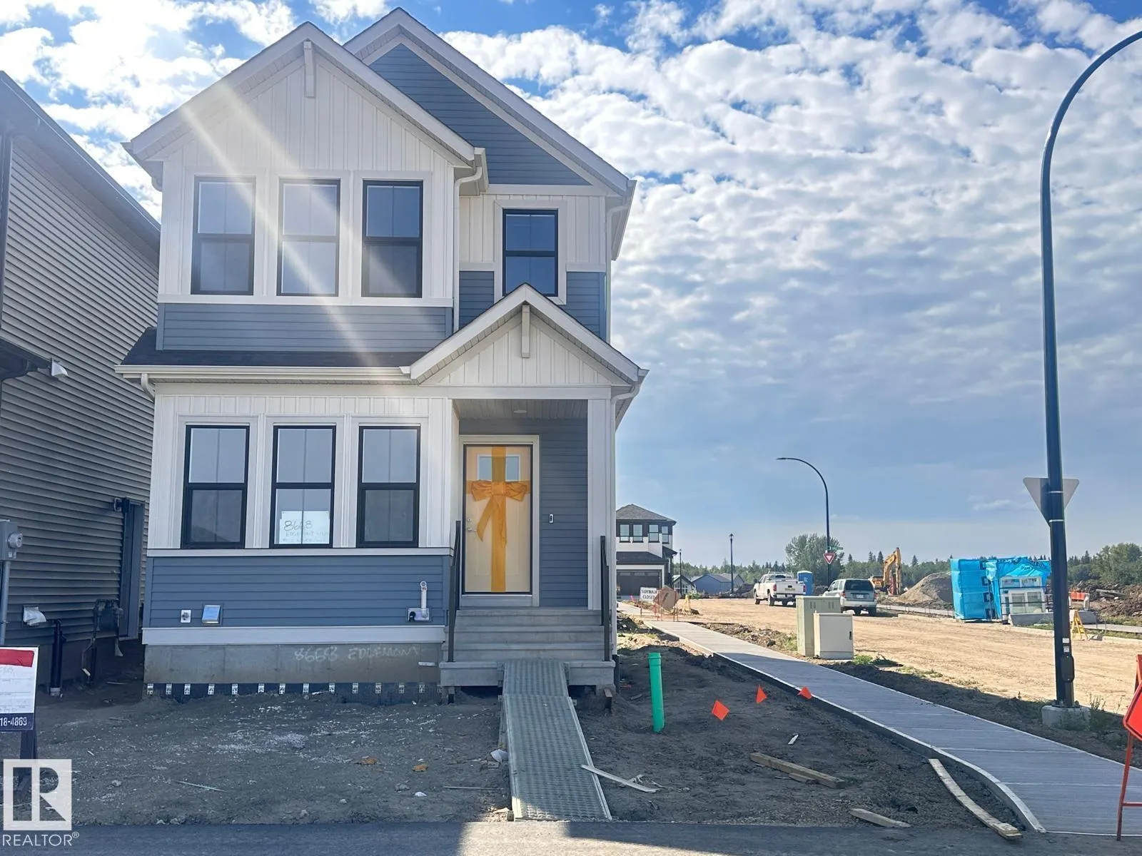 8668 EDGEMONT LI NW NW
