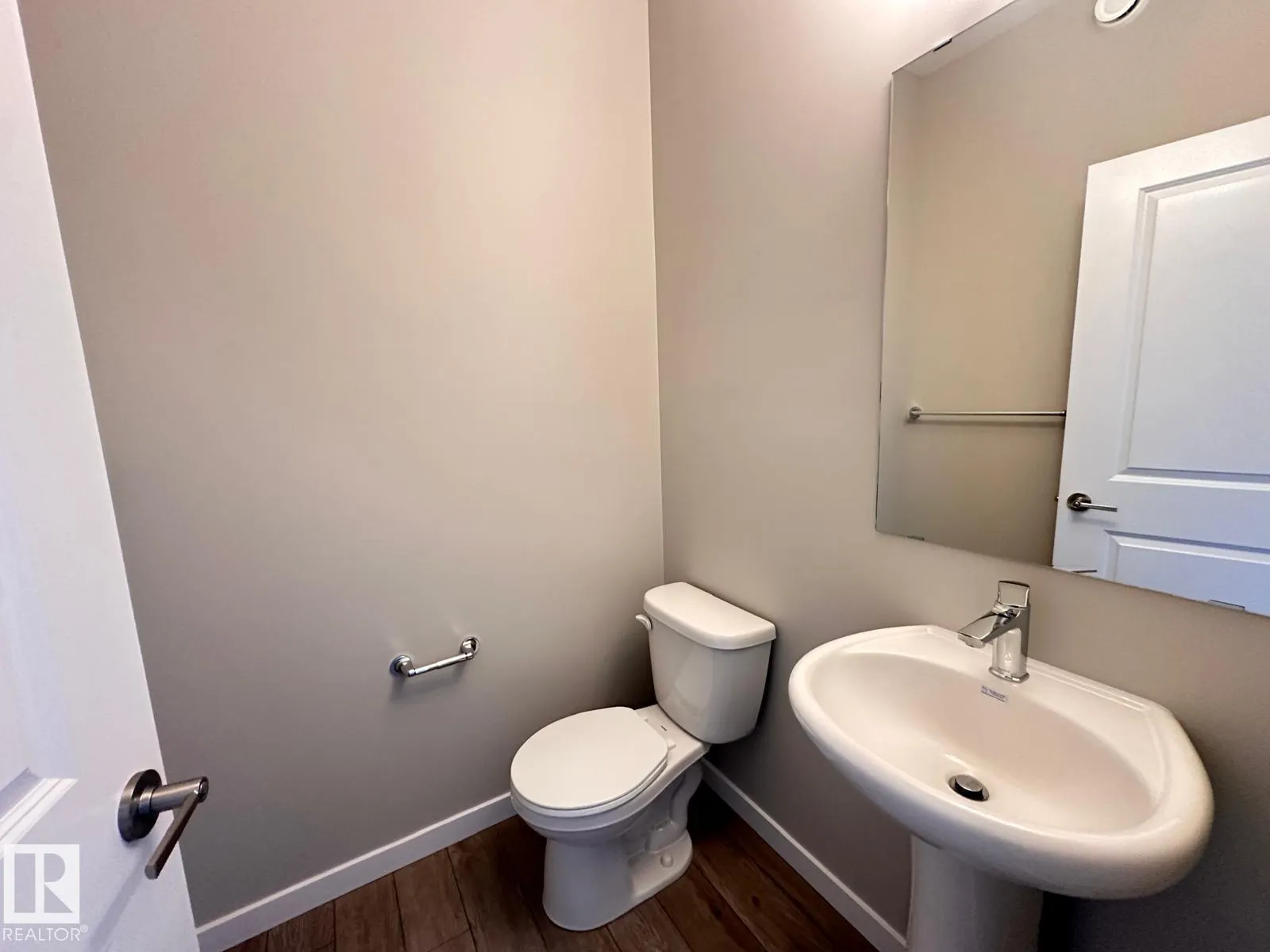 8668 EDGEMONT LI NW NW