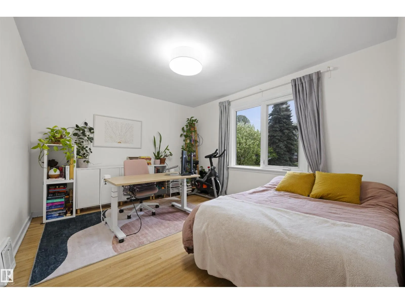 10966 117 ST NW