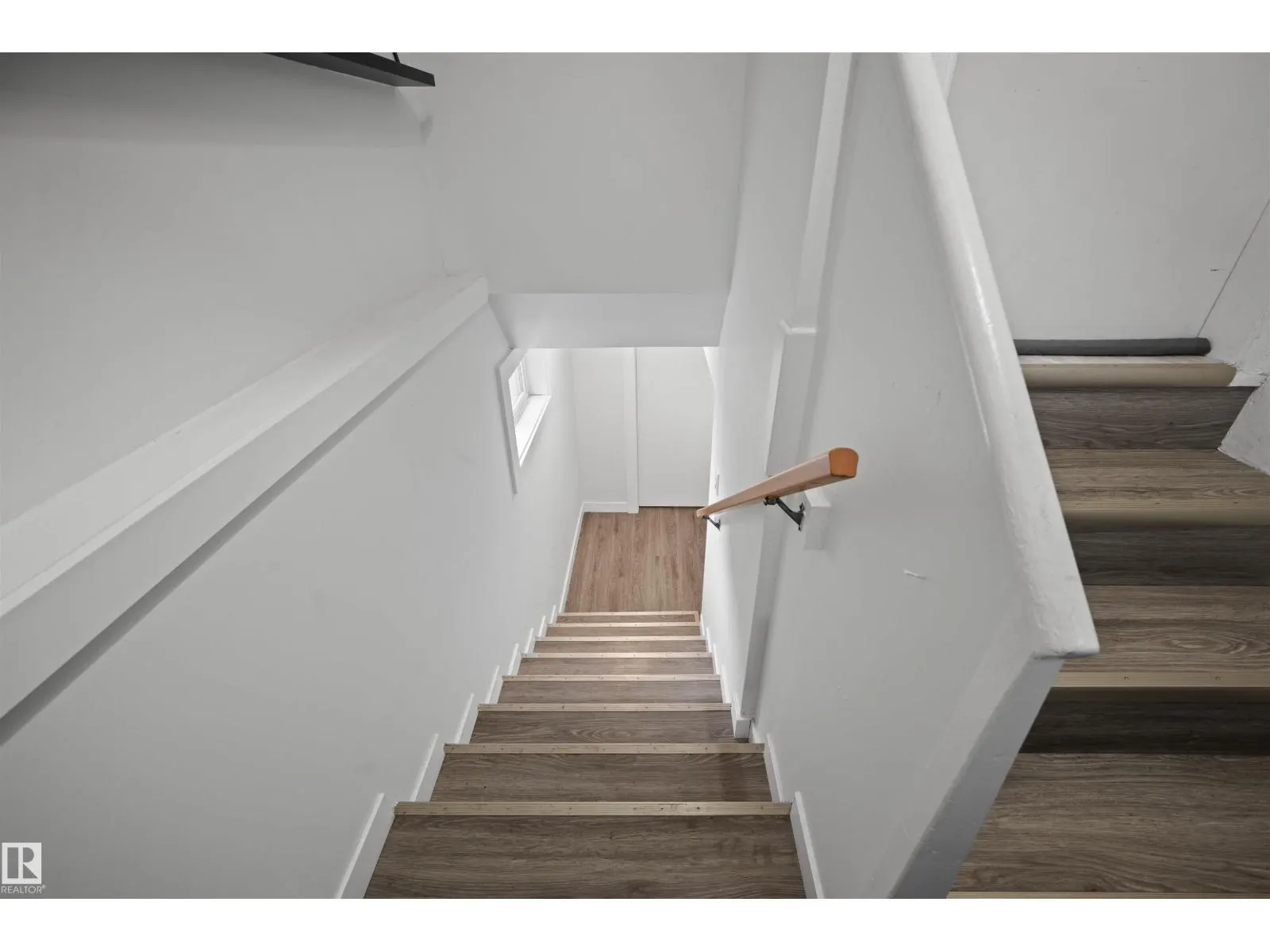 10966 117 ST NW