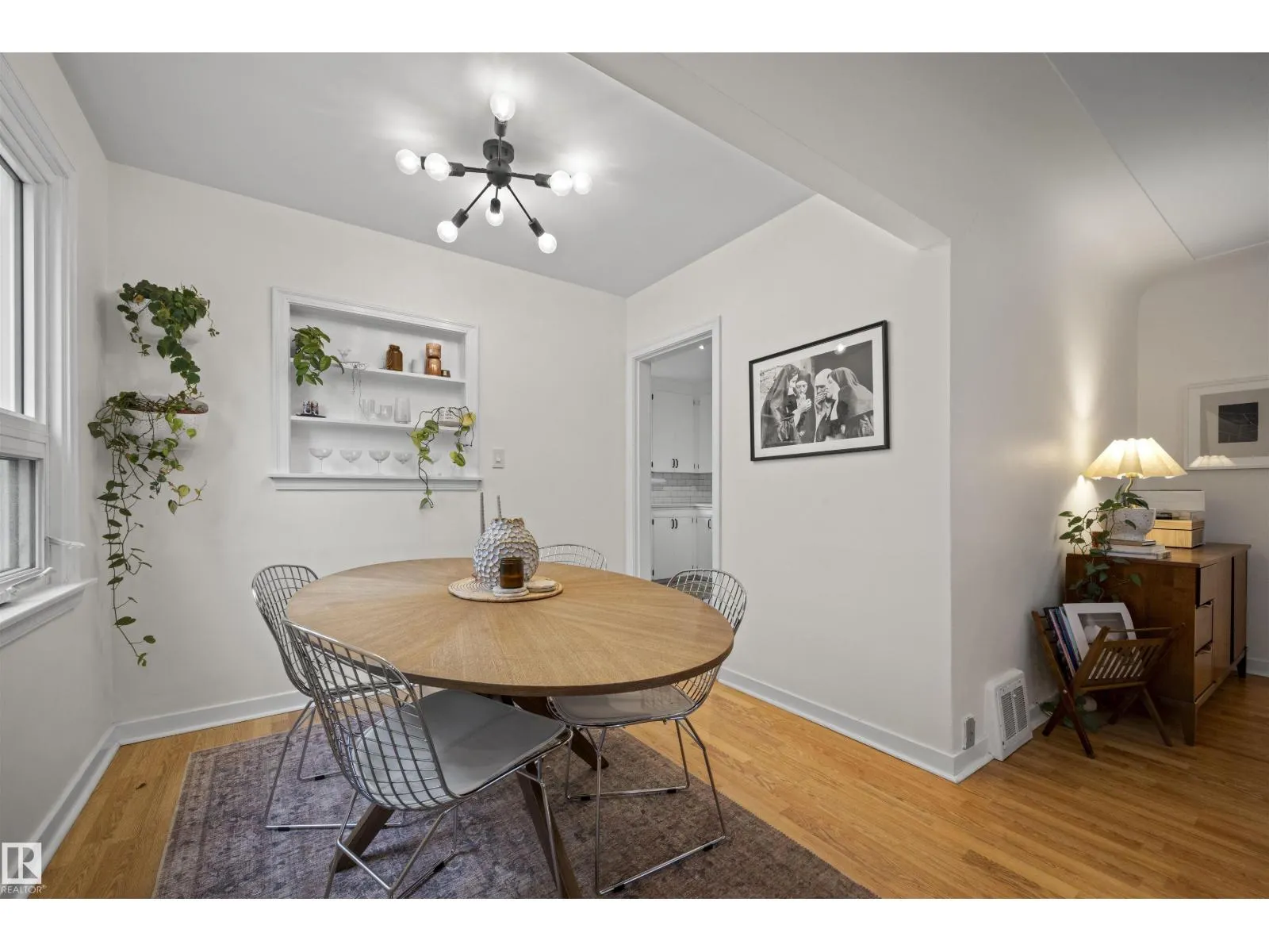 10966 117 ST NW