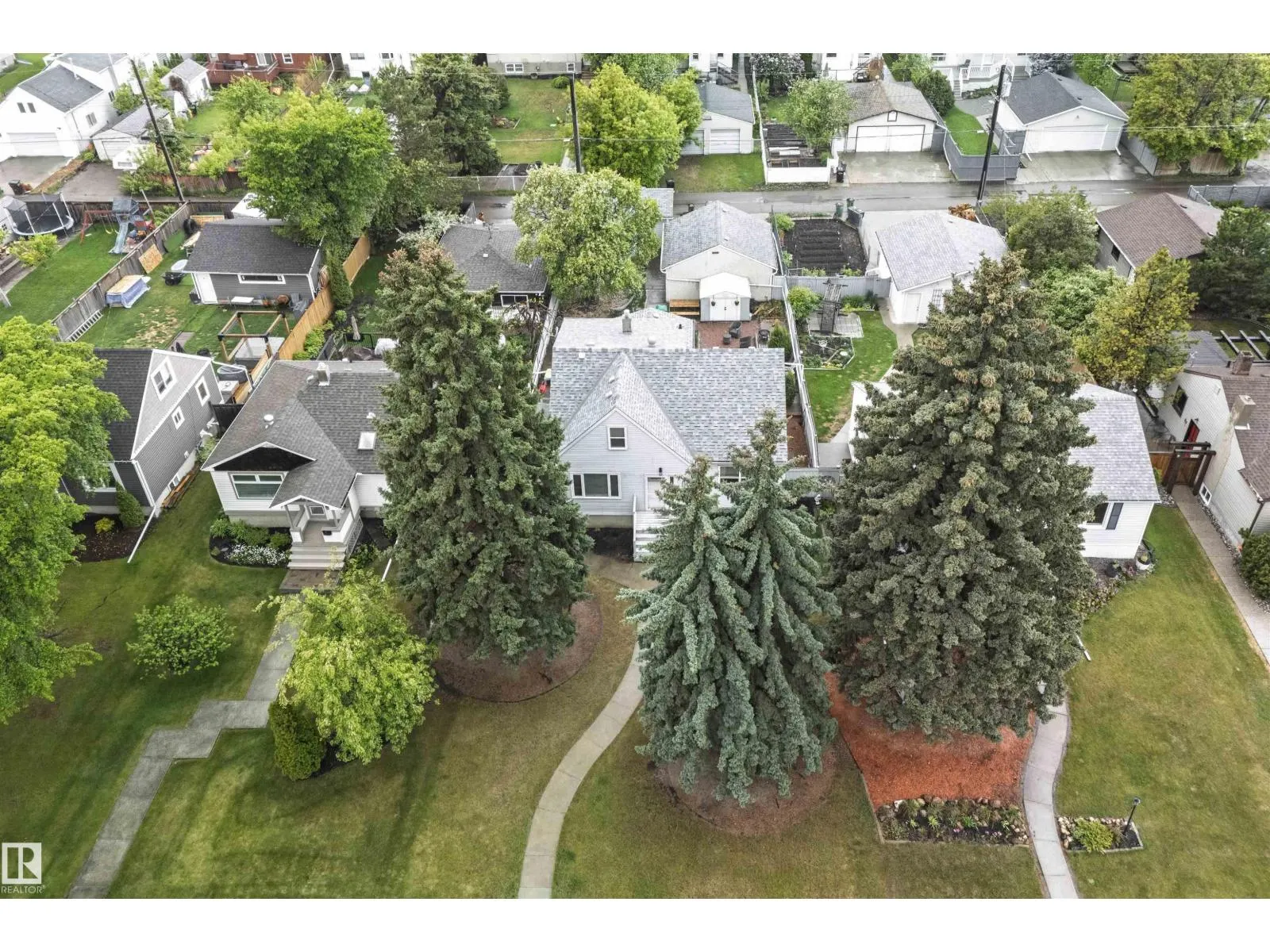 10966 117 ST NW