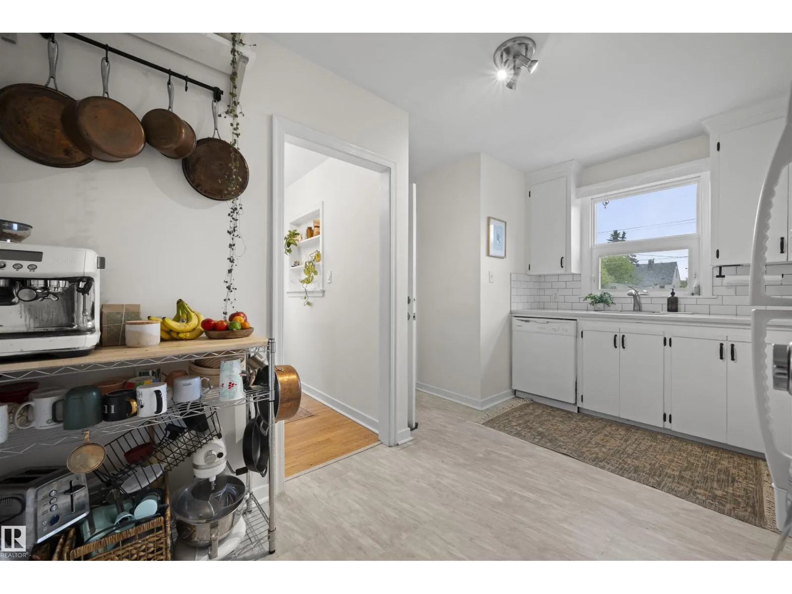 10966 117 ST NW