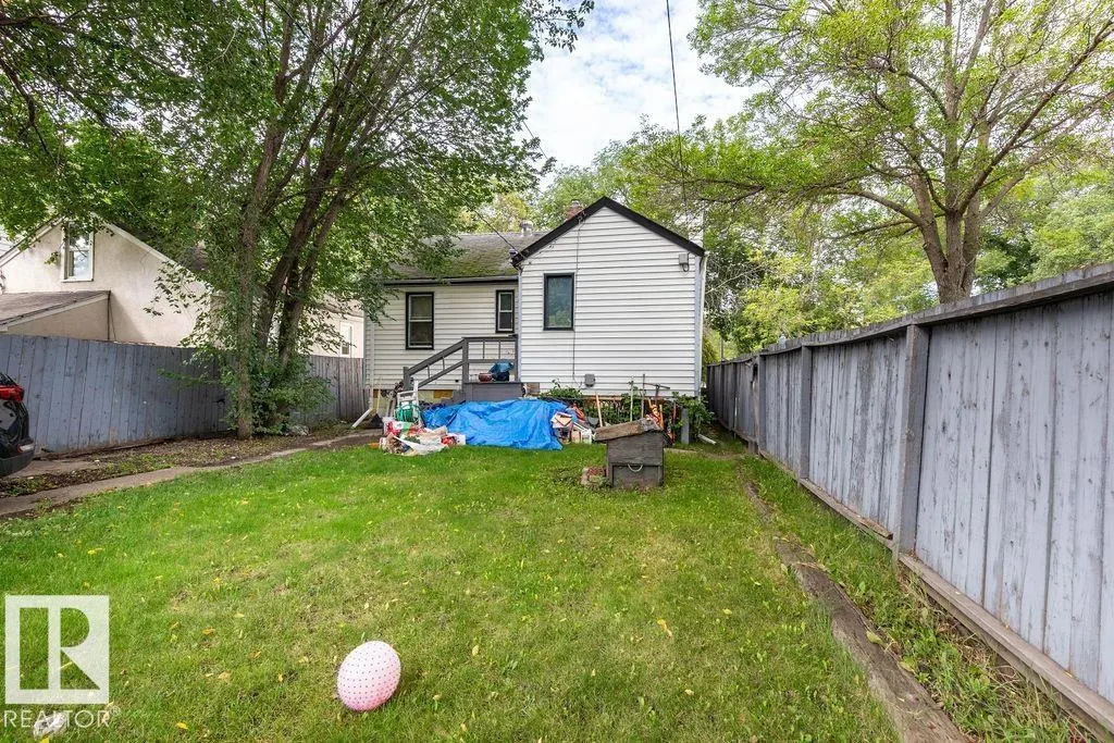11551 68 ST NW