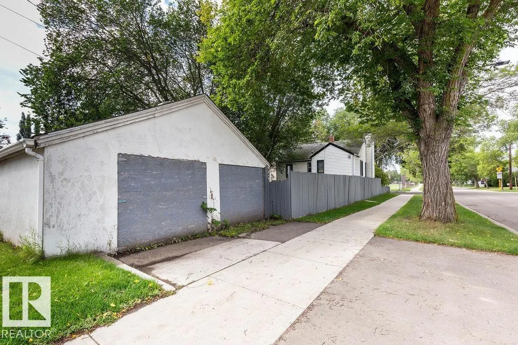 11551 68 ST NW