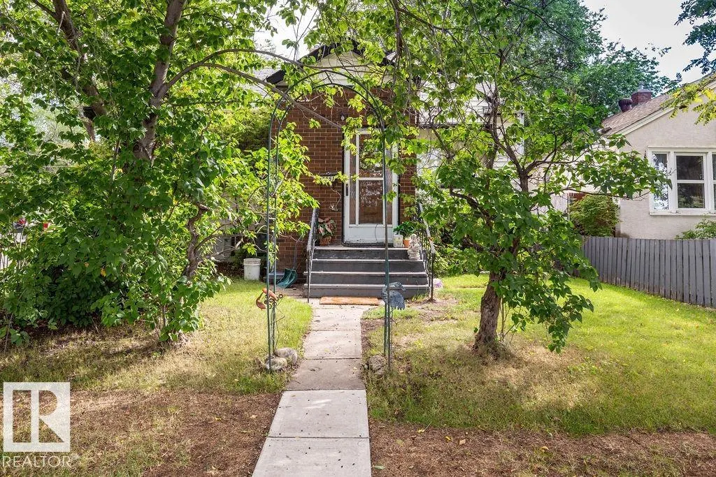 11551 68 ST NW