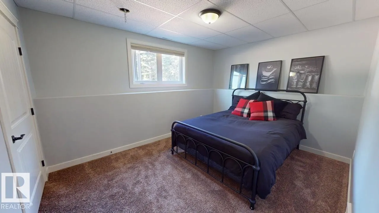 8125 B TWp RD 482