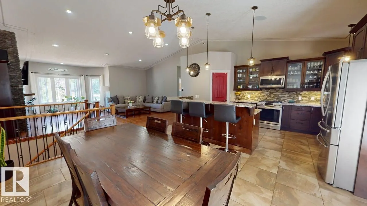 8125 B TWp RD 482