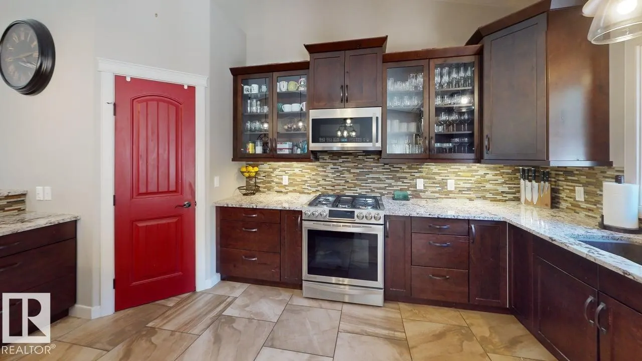 8125 B TWp RD 482
