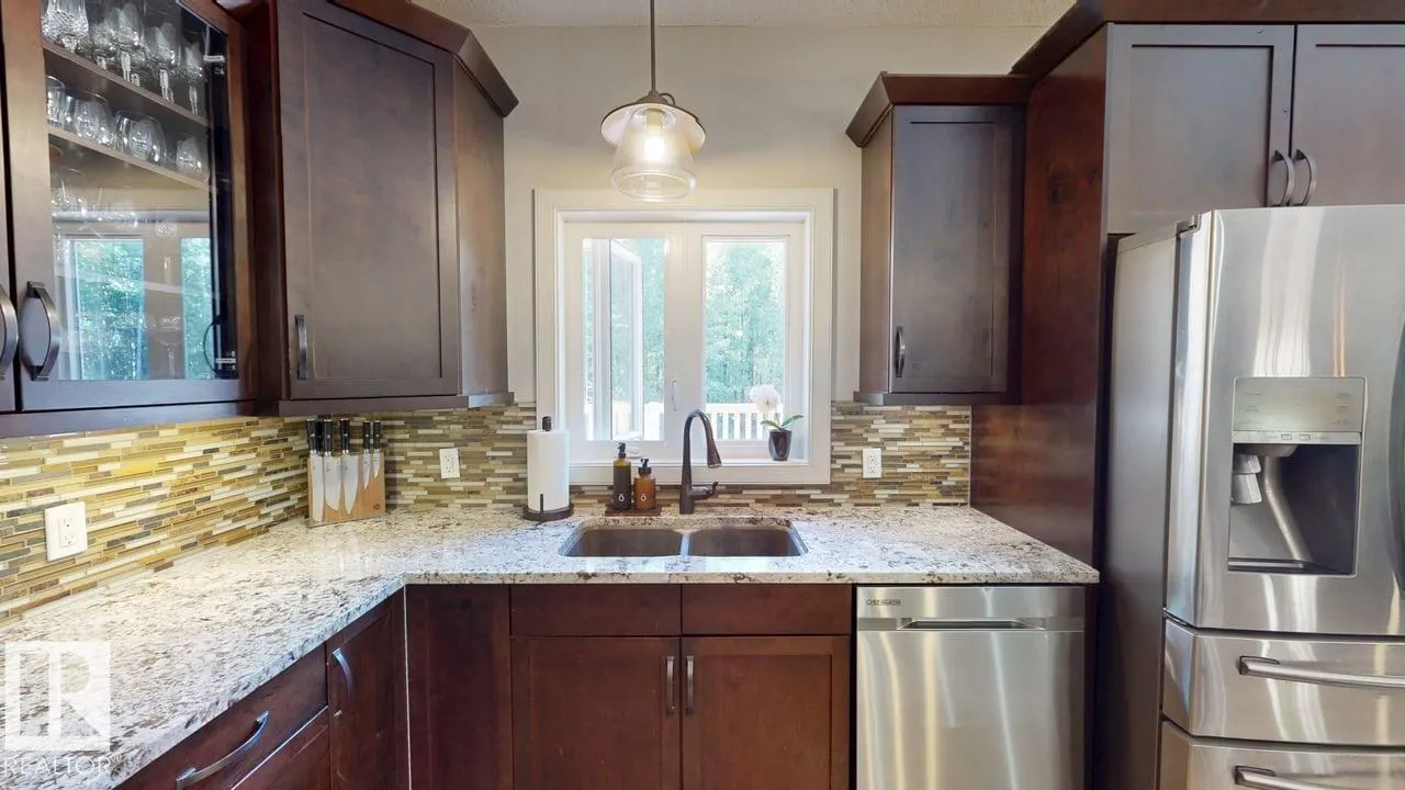 8125 B TWp RD 482