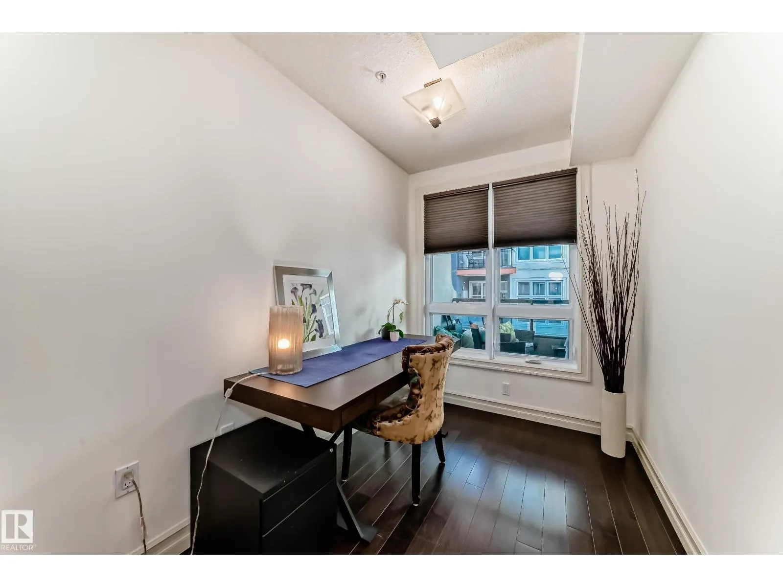 #225 10142 111 ST NW